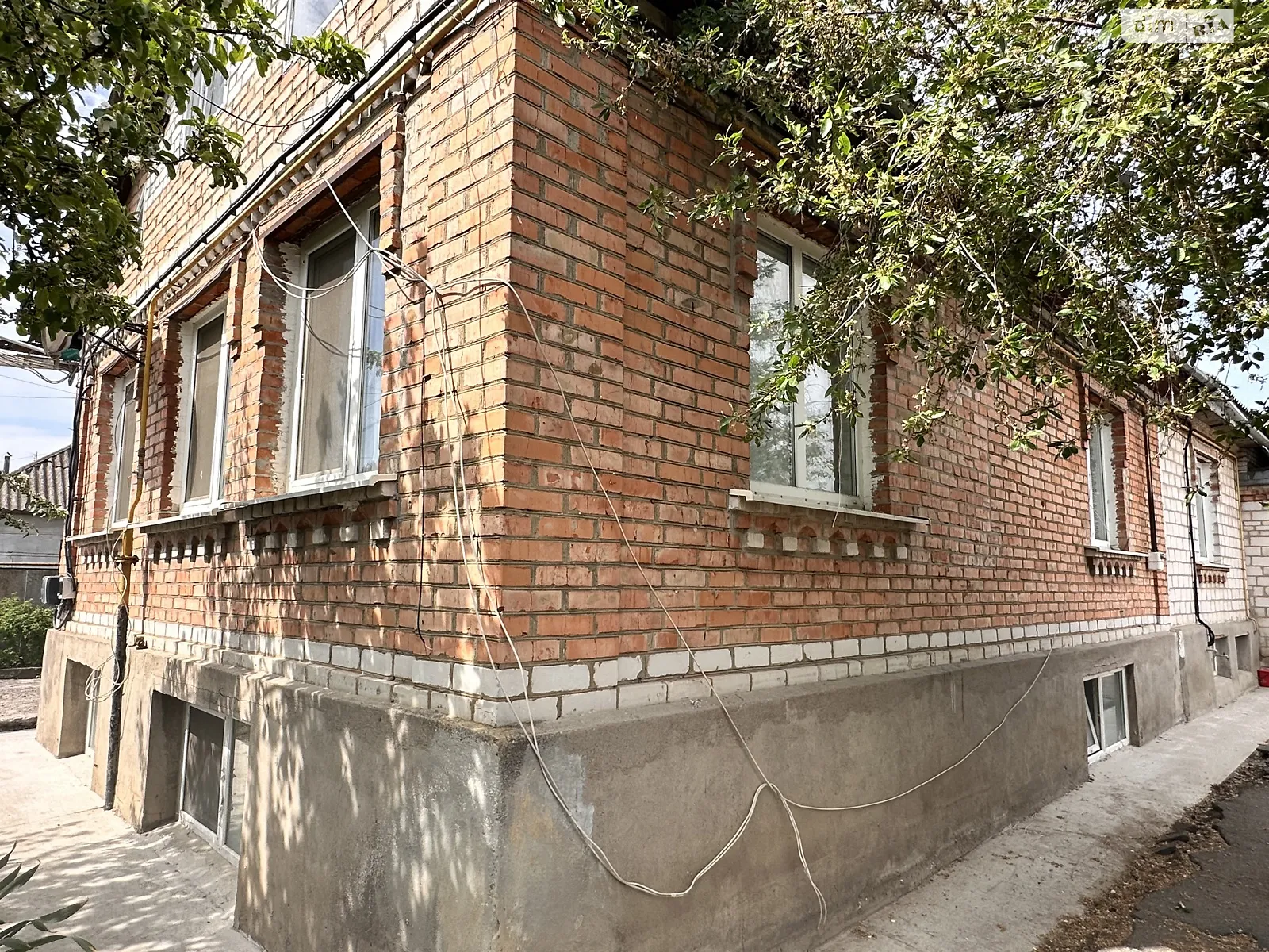 Продається одноповерховий будинок 160 кв. м з гаражем, цена: 130000 $ - фото 1