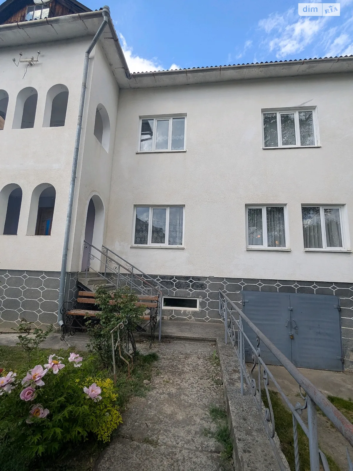 Сдается в аренду дом на 2 этажа 250 кв. м с бассейном, цена: 25000 грн - фото 1