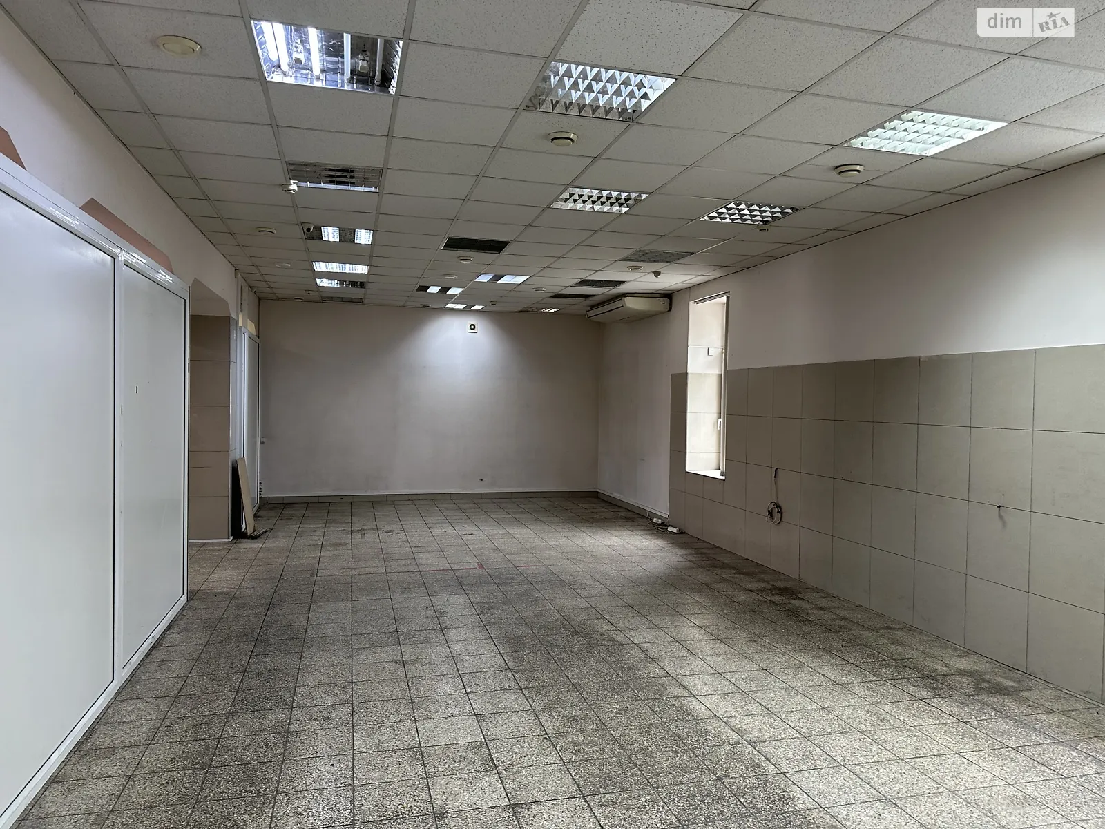 Сдается в аренду помещения свободного назначения 80 кв. м в 5-этажном здании, цена: 40000 грн - фото 1