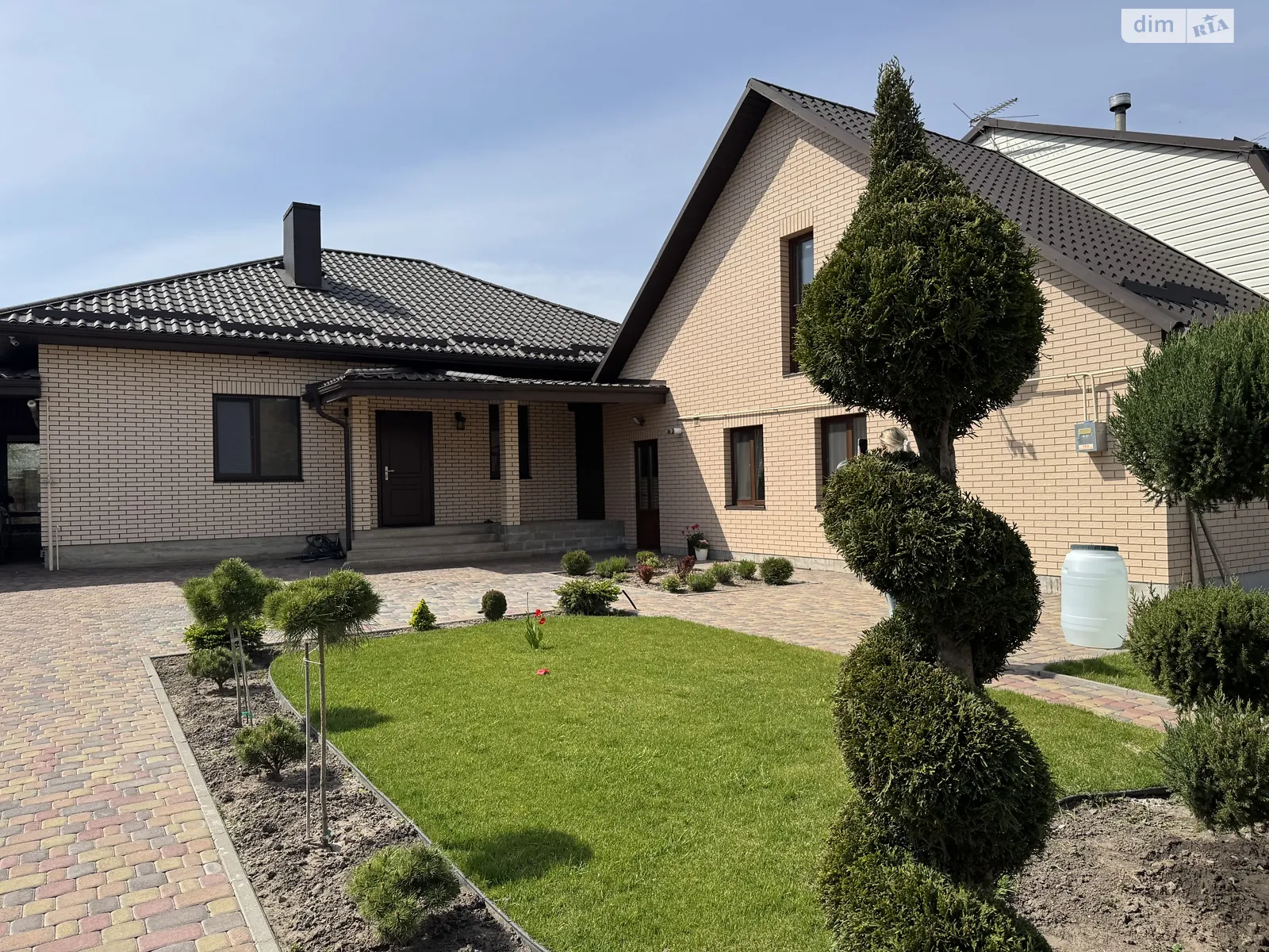 Продается одноэтажный дом 120 кв. м с участком, цена: 225000 $ - фото 1