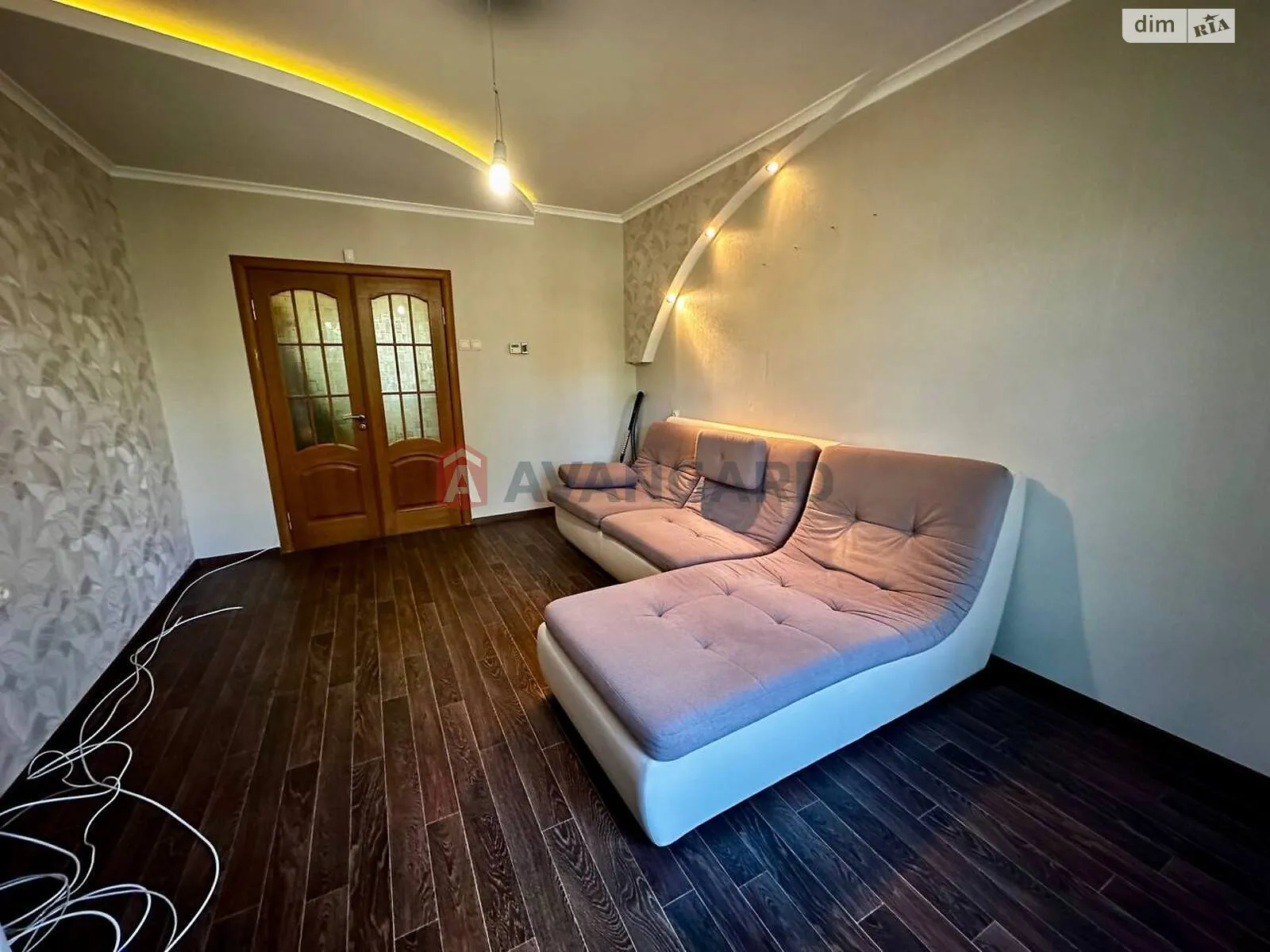 Продається 1-кімнатна квартира 66 кв. м у Дніпрі, бул. Платонова, 31А - фото 1