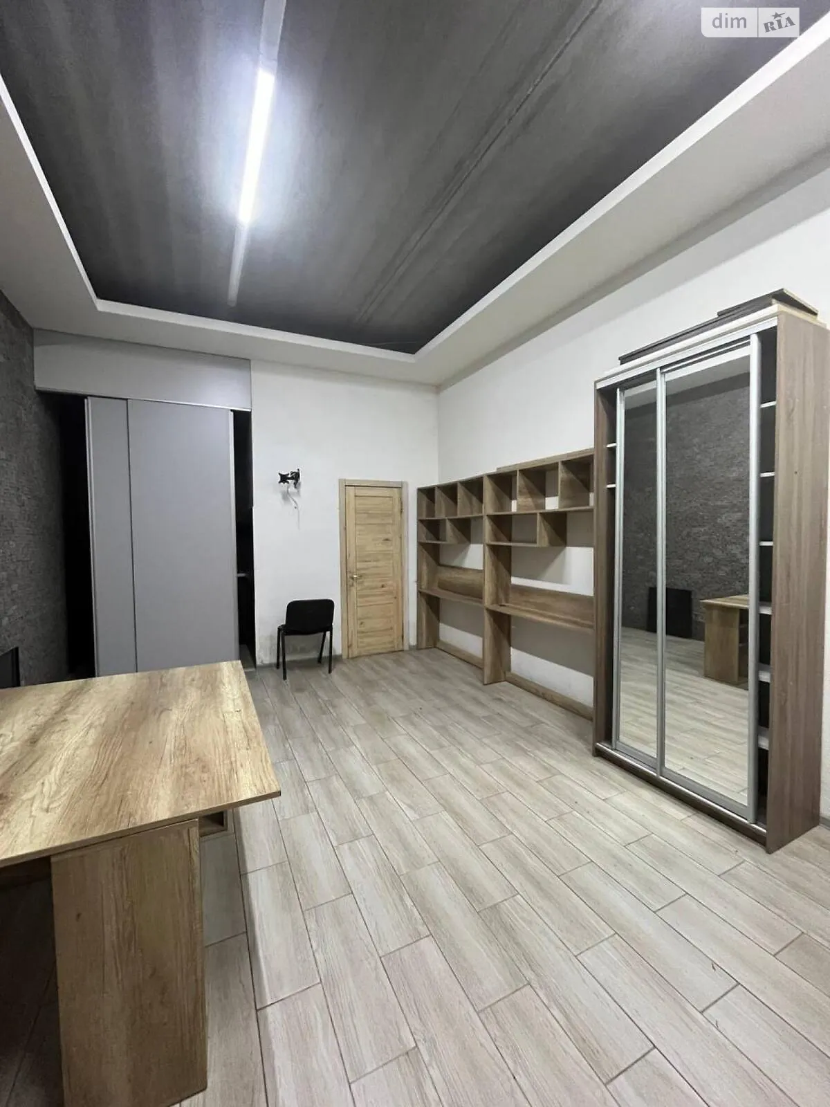 Продається приміщення вільного призначення 29.5 кв. м в 10-поверховій будівлі, цена: 43000 $ - фото 1