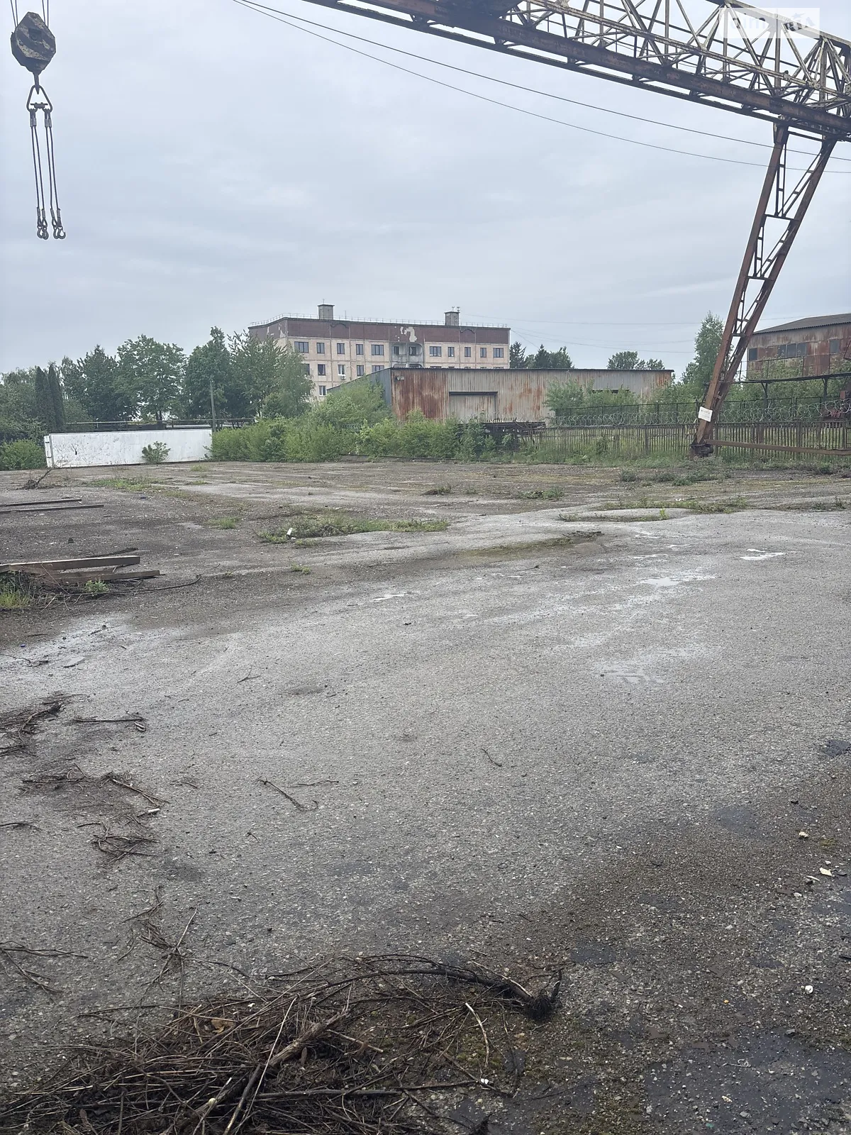 Здається в оренду об'єкт сфери послуг 2200 кв. м в 1-поверховій будівлі, цена: 44000 грн - фото 1