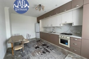 Довгострокова оренда квартири, Чернівці, р‑н. Шевченківський, Героїв Майдану (Червоноармійська) вулиця, буд. 111Д