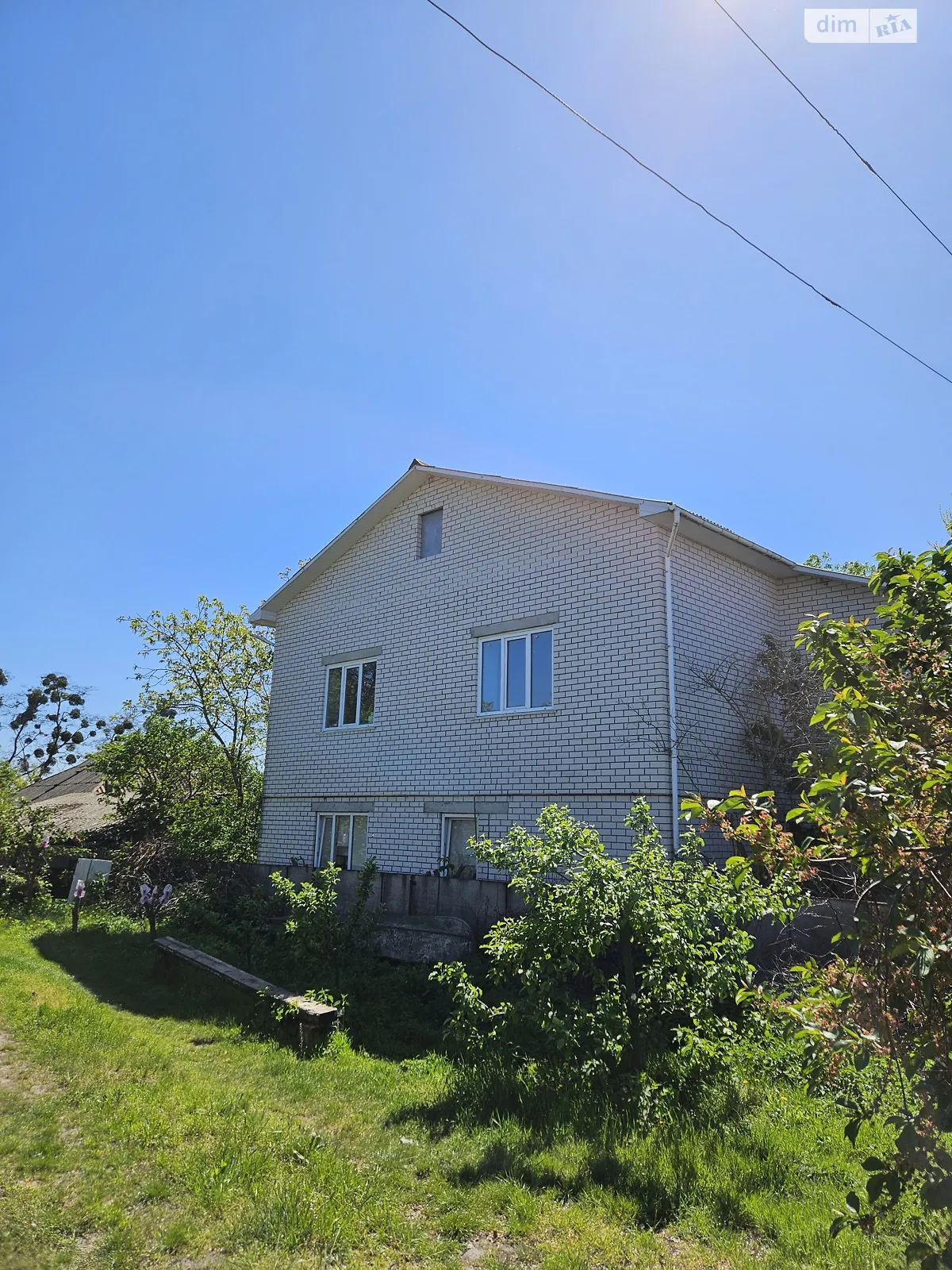 Продается дом на 2 этажа 205 кв. м с баней/сауной, цена: 55000 $ - фото 1