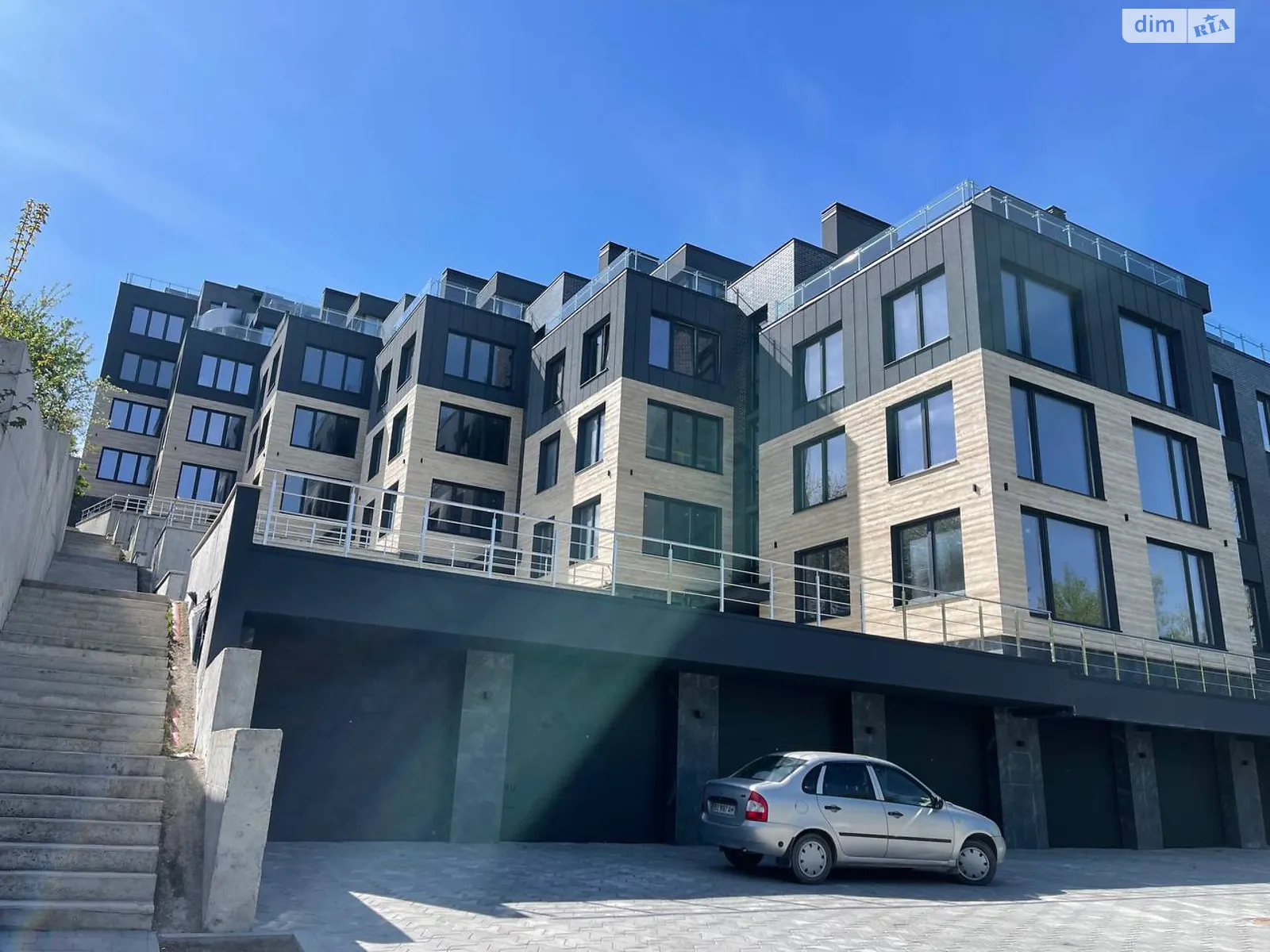 4-комнатная квартира 261.7 кв. м в Тернополе, цена: 267120 $ - фото 1