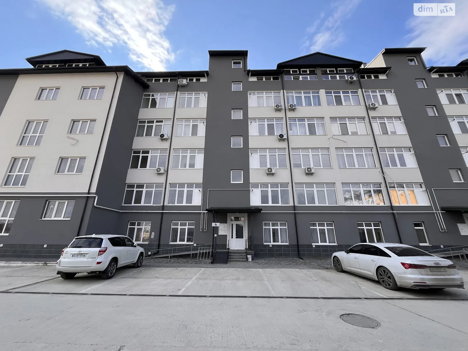 Продається 1-кімнатна квартира 53.6 кв. м у Минаї, пров. Парковий, 8Б - фото 1