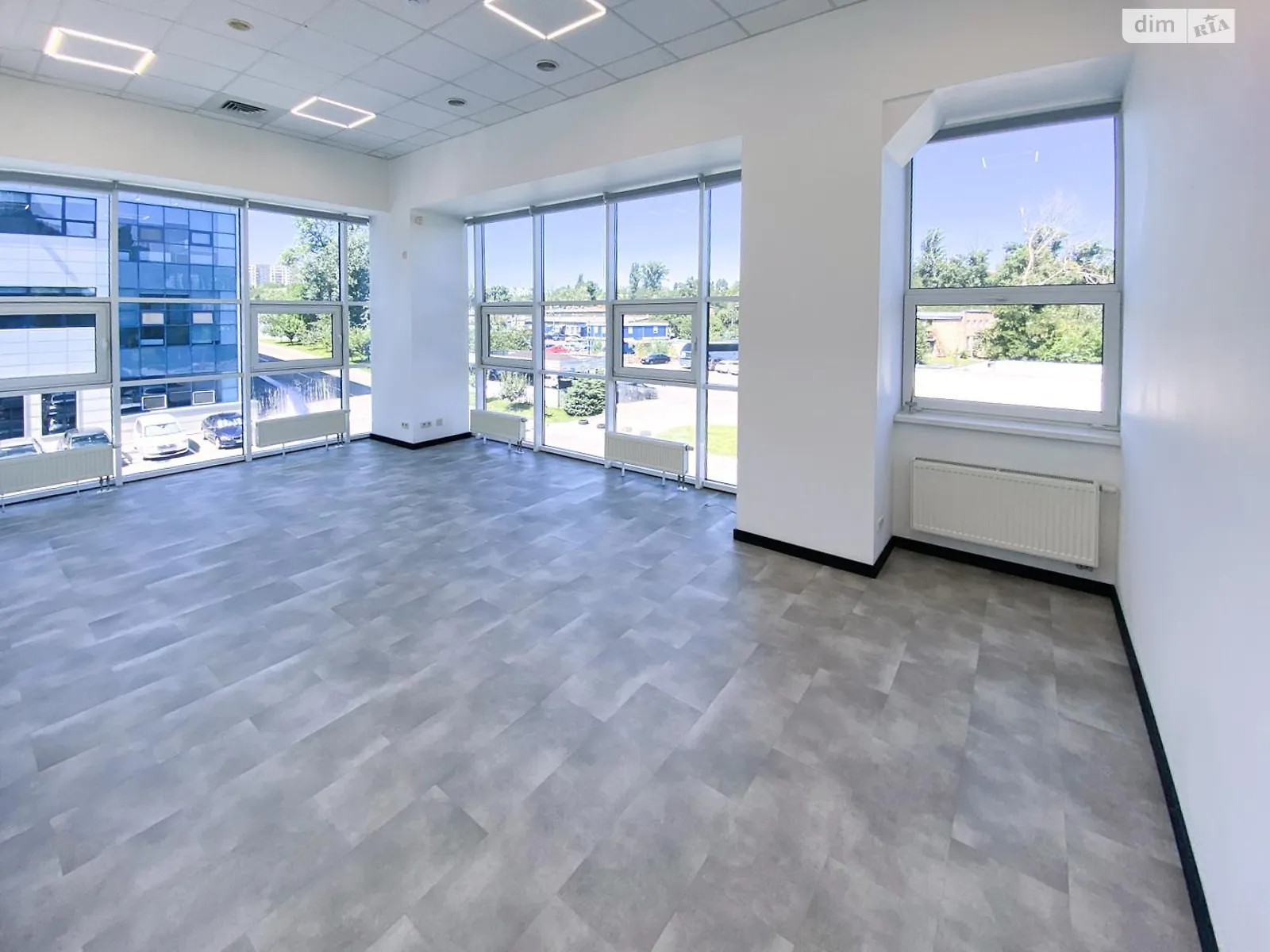 Здається в оренду офіс 359 кв. м в бізнес-центрі, цена: 5500 $ - фото 1