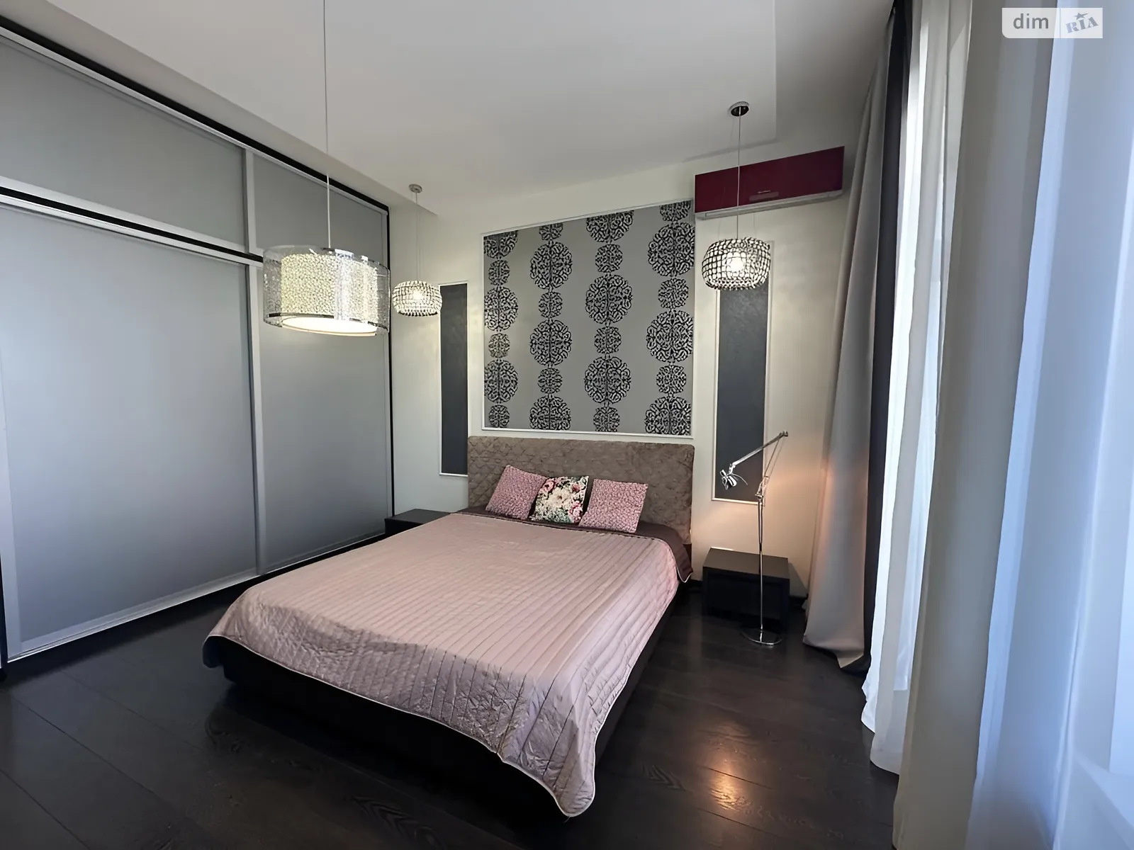 Продается 4-комнатная квартира 115 кв. м в, цена: 390000 $ - фото 1