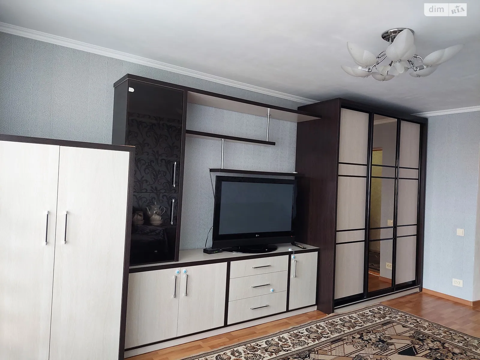Продається 2-кімнатна квартира 52 кв. м у Хмельницькому, вул. Мазура Миколи - фото 1