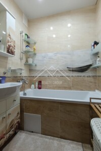 Продажа квартиры, Днепропетровская, Кривой Рог, р‑н. Саксаганский, Ивана Авраменко (Корнейчука) улица