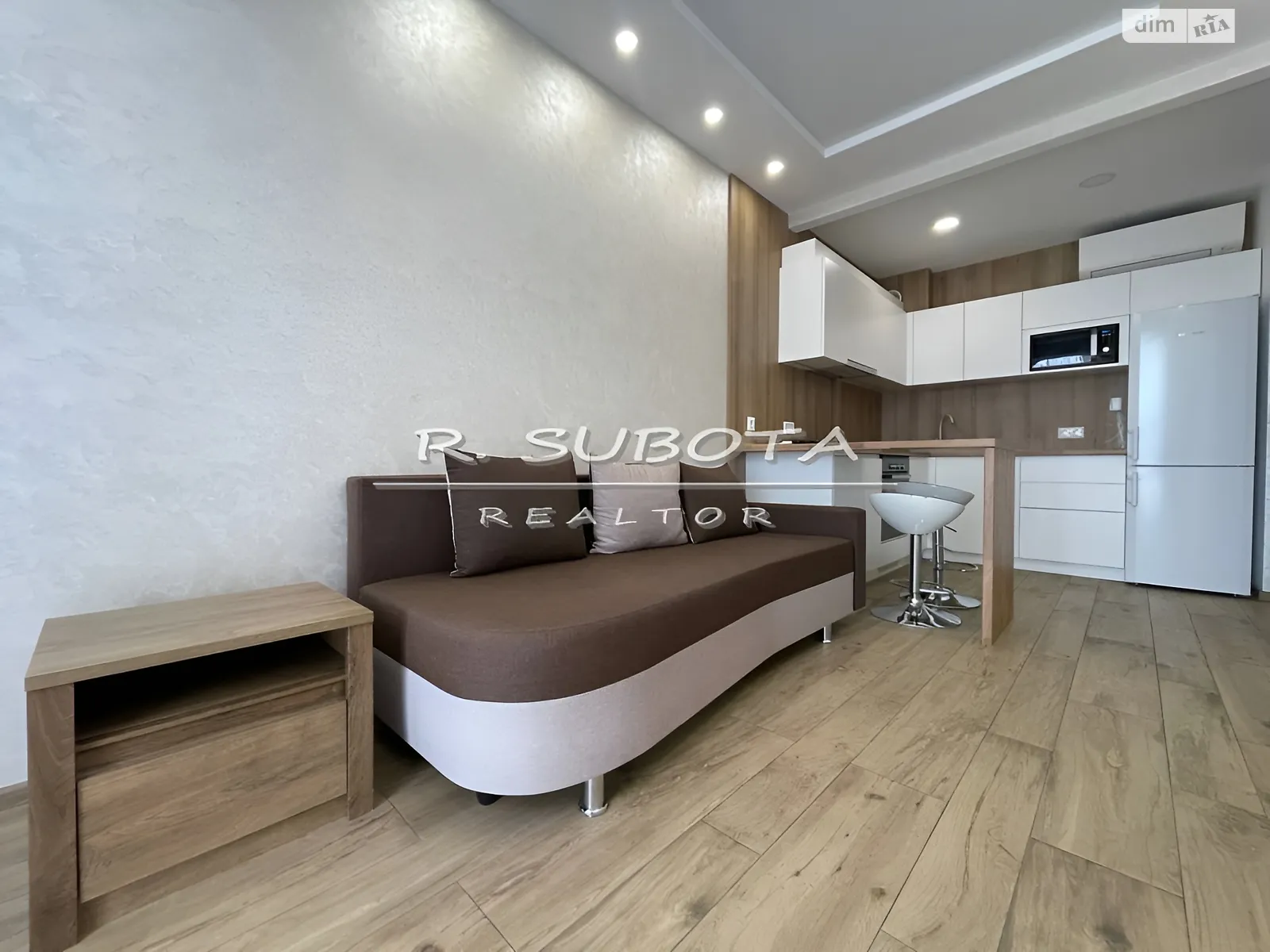 Сдается в аренду 1-комнатная квартира 50 кв. м в Днепре, ул. Акинфиева Ивана, 30А - фото 1