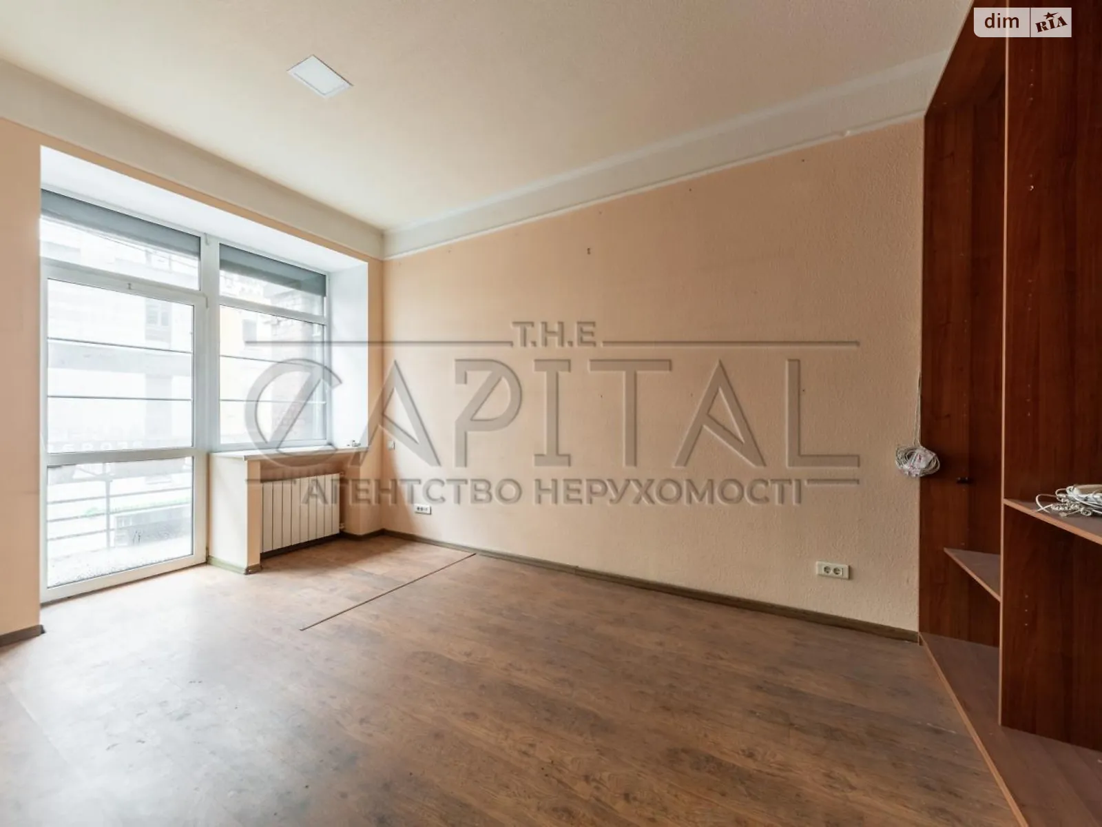 Продается офис 104.8 кв. м в бизнес-центре, цена: 185000 $ - фото 1