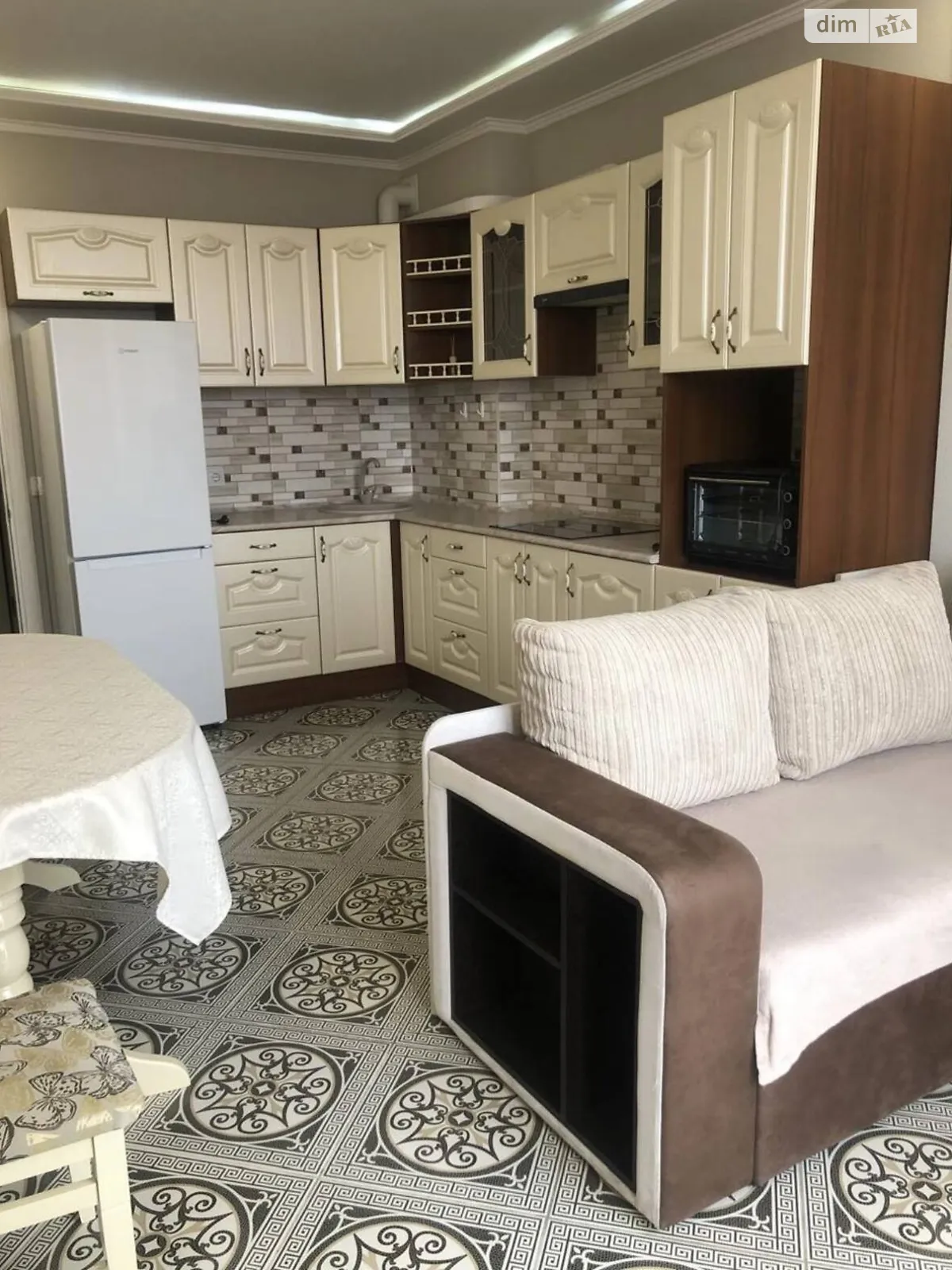 Продається 1-кімнатна квартира 43 кв. м у Лиманці, просп. Полковника Гуляєва(Небесної Сотні), 111 - фото 1