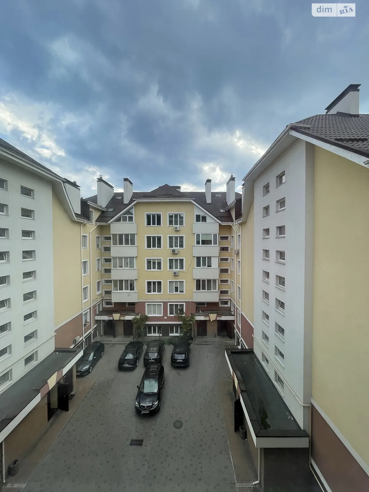 Продается 2-комнатная квартира 61.7 кв. м в Ирпене, ул. Лесная, 6К - фото 1