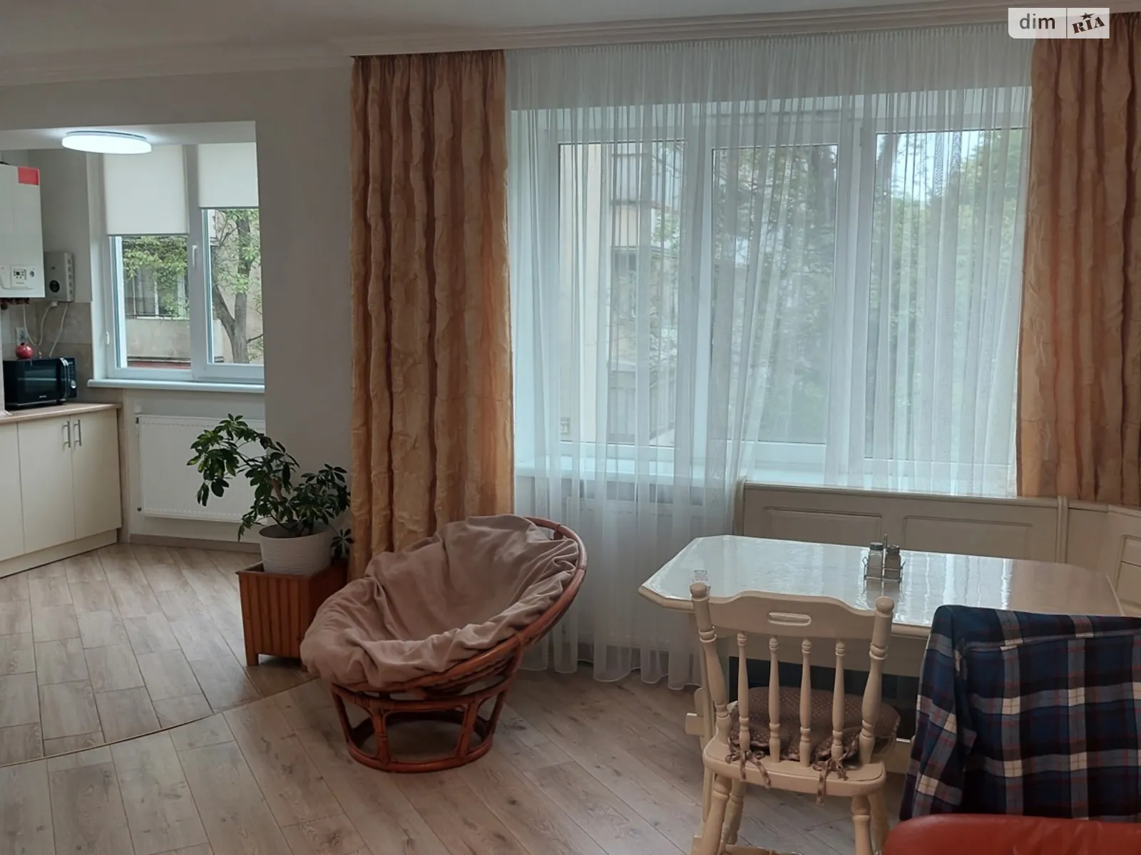 Сдается в аренду 3-комнатная квартира 75 кв. м в Мукачеве, ул. Шандора Петёфи, 7 - фото 1