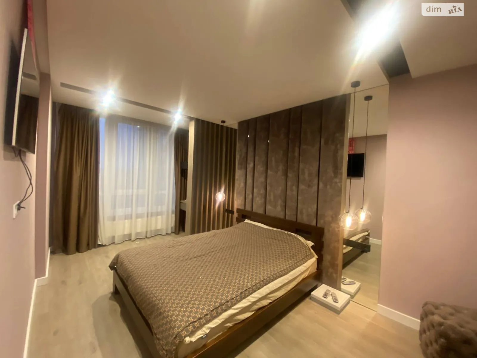 Продается 2-комнатная квартира 77 кв. м в Крыжановка, ул. Николаевская - фото 1