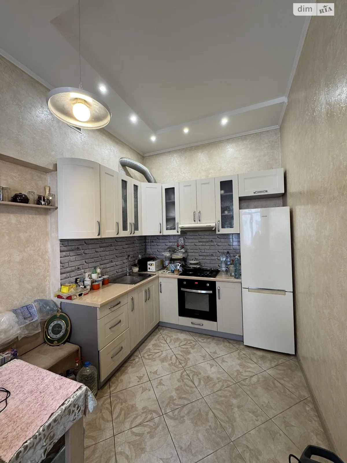 Продается 2-комнатная квартира 61 кв. м в Львове, ул. Грювальдская, 11 - фото 1