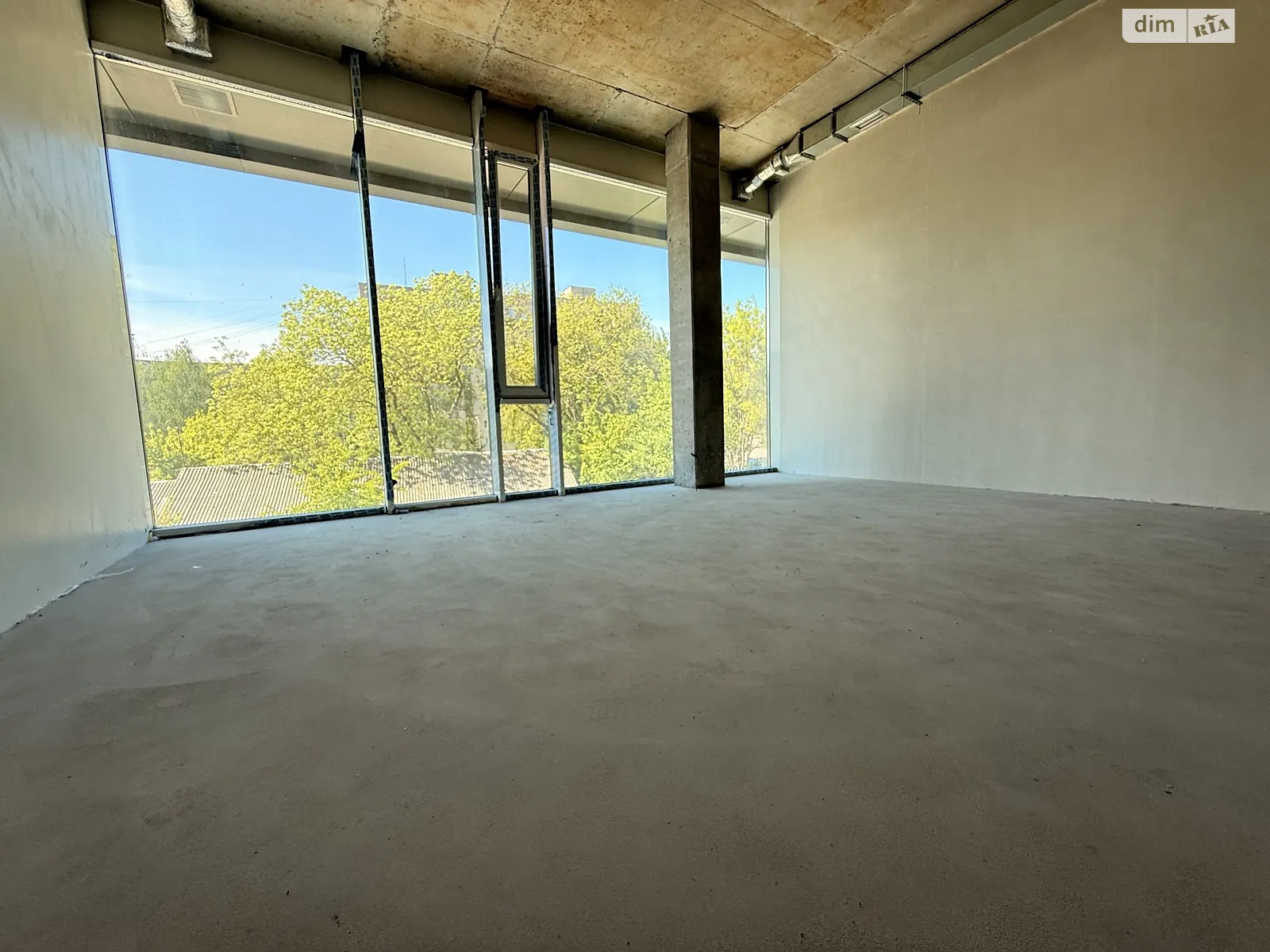 Продается офис 62 кв. м в бизнес-центре, цена: 99200 $ - фото 1