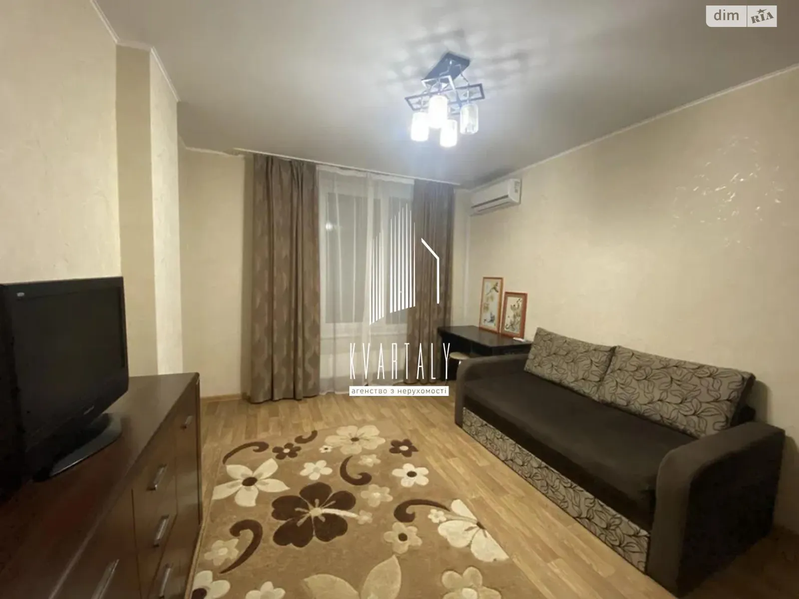 Сдается в аренду 1-комнатная квартира 38 кв. м в Киеве, ул. Богатырская, 6А - фото 1