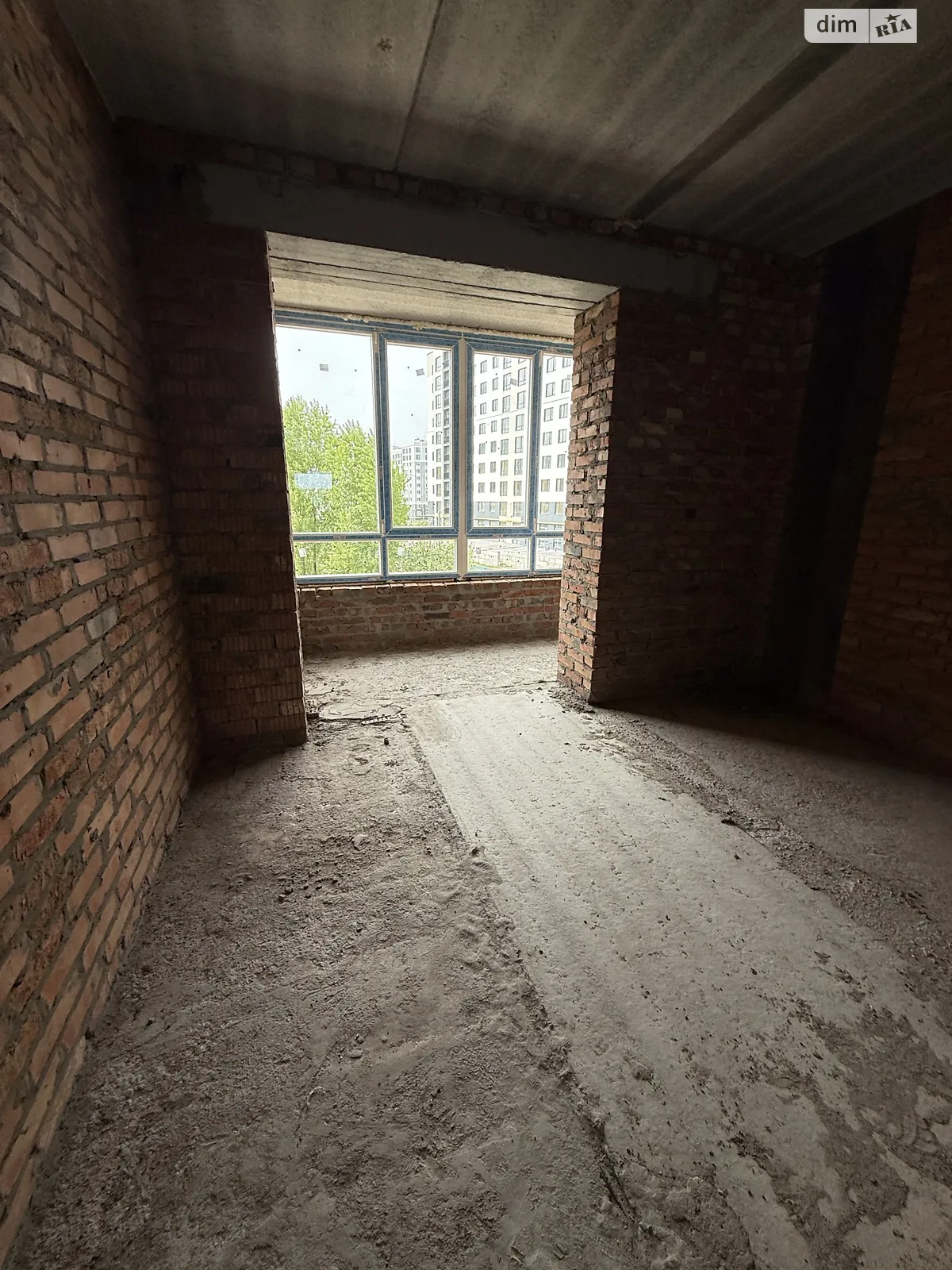 Продается 1-комнатная квартира 40 кв. м в Буче, ул. Степана Рудницкого, 1 - фото 1