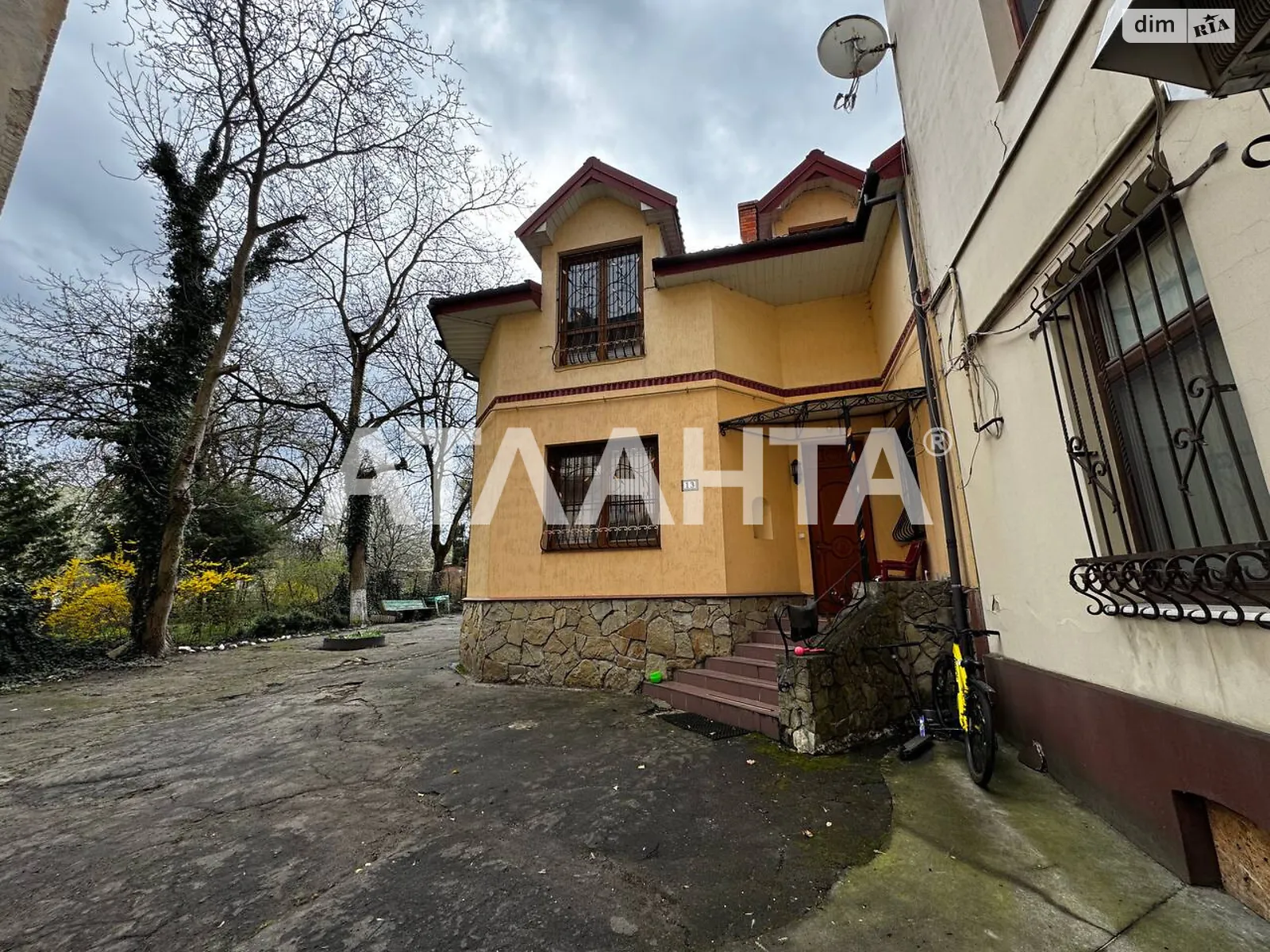 Продается дом на 2 этажа 119.9 кв. м с верандой, цена: 245000 $ - фото 1