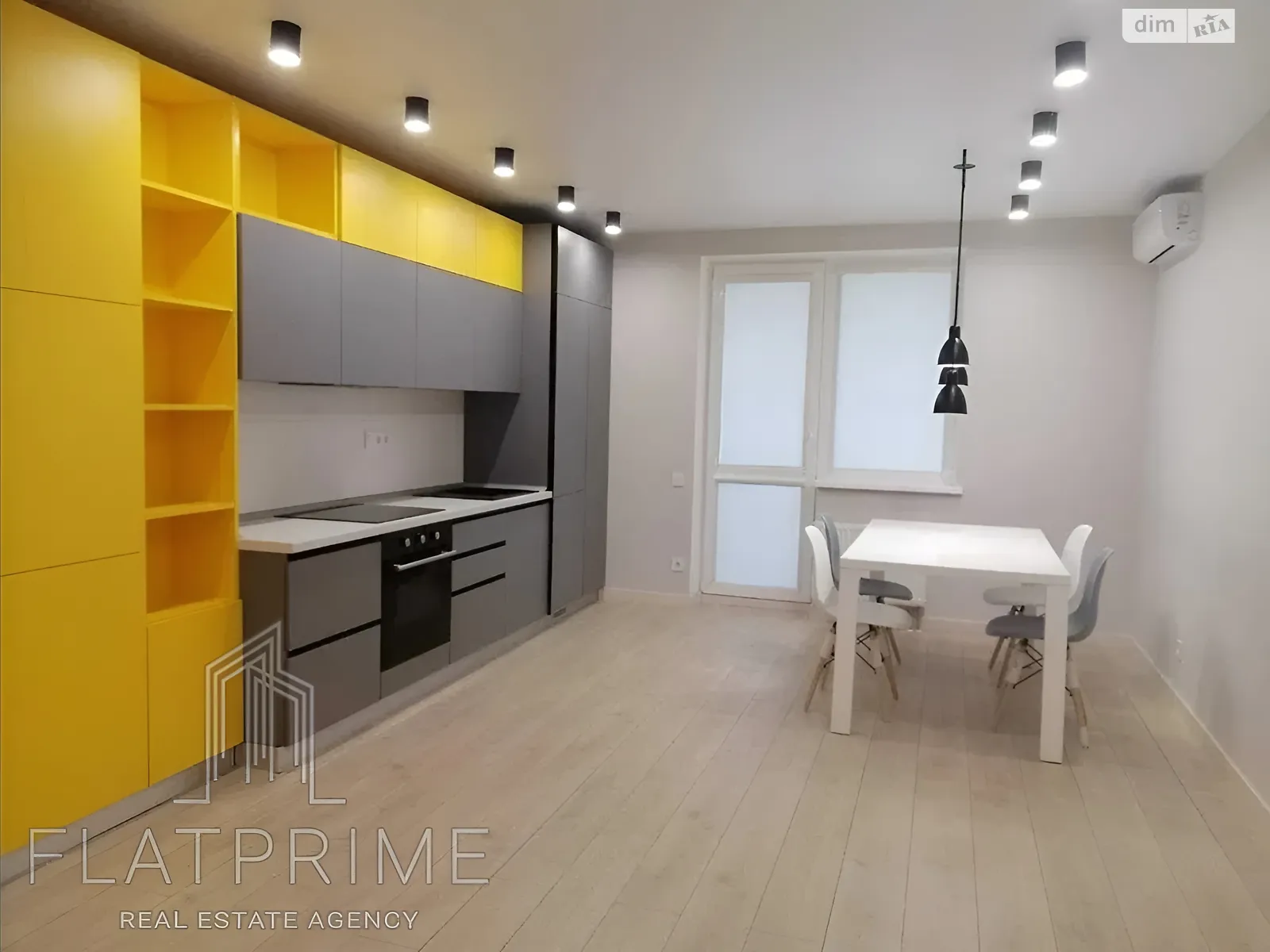 Продается 1-комнатная квартира 46 кв. м в Киеве, ул. Метрологическая, 54 - фото 1