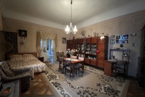 Продаж квартири, Чернівці, Кобилянська вулиця, буд. 25