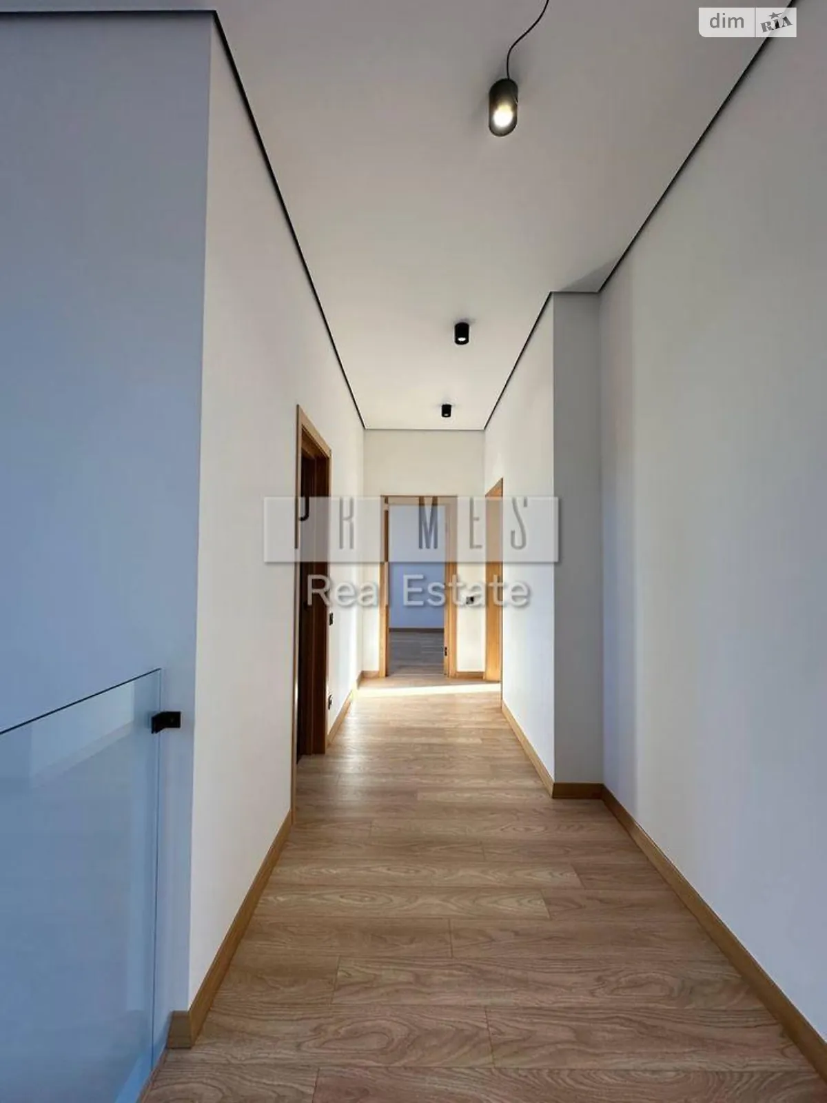 Продается дом на 2 этажа 165 кв. м с верандой, цена: 280000 $ - фото 1