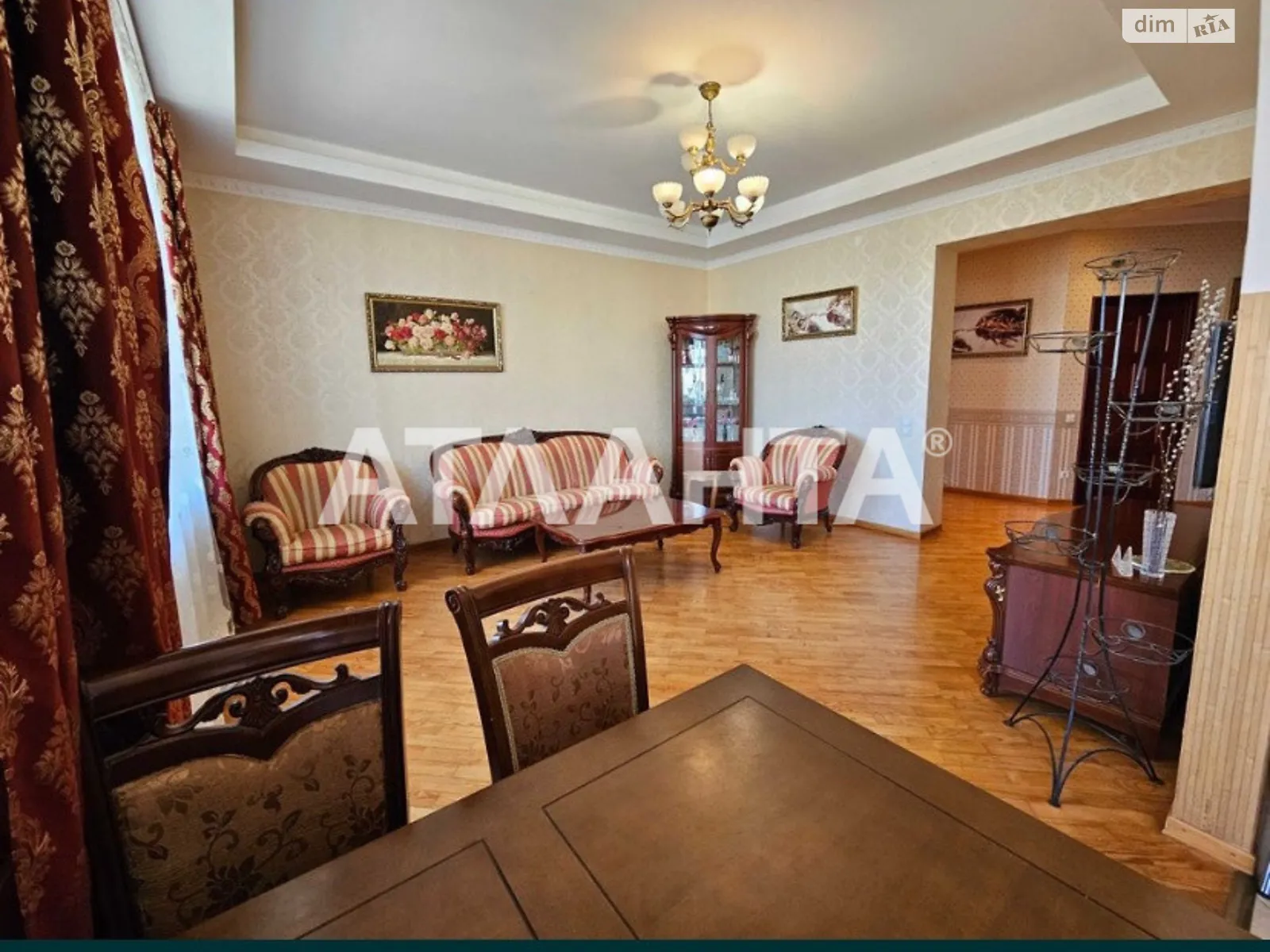 Продается 3-комнатная квартира 107.4 кв. м в, цена: 185000 $ - фото 1