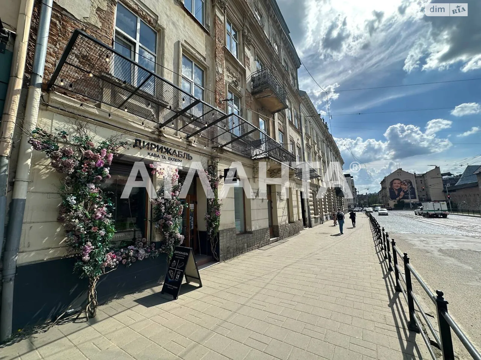 Продается 2-комнатная квартира 67.2 кв. м в Львове, ул. Винниченко Владимира - фото 1