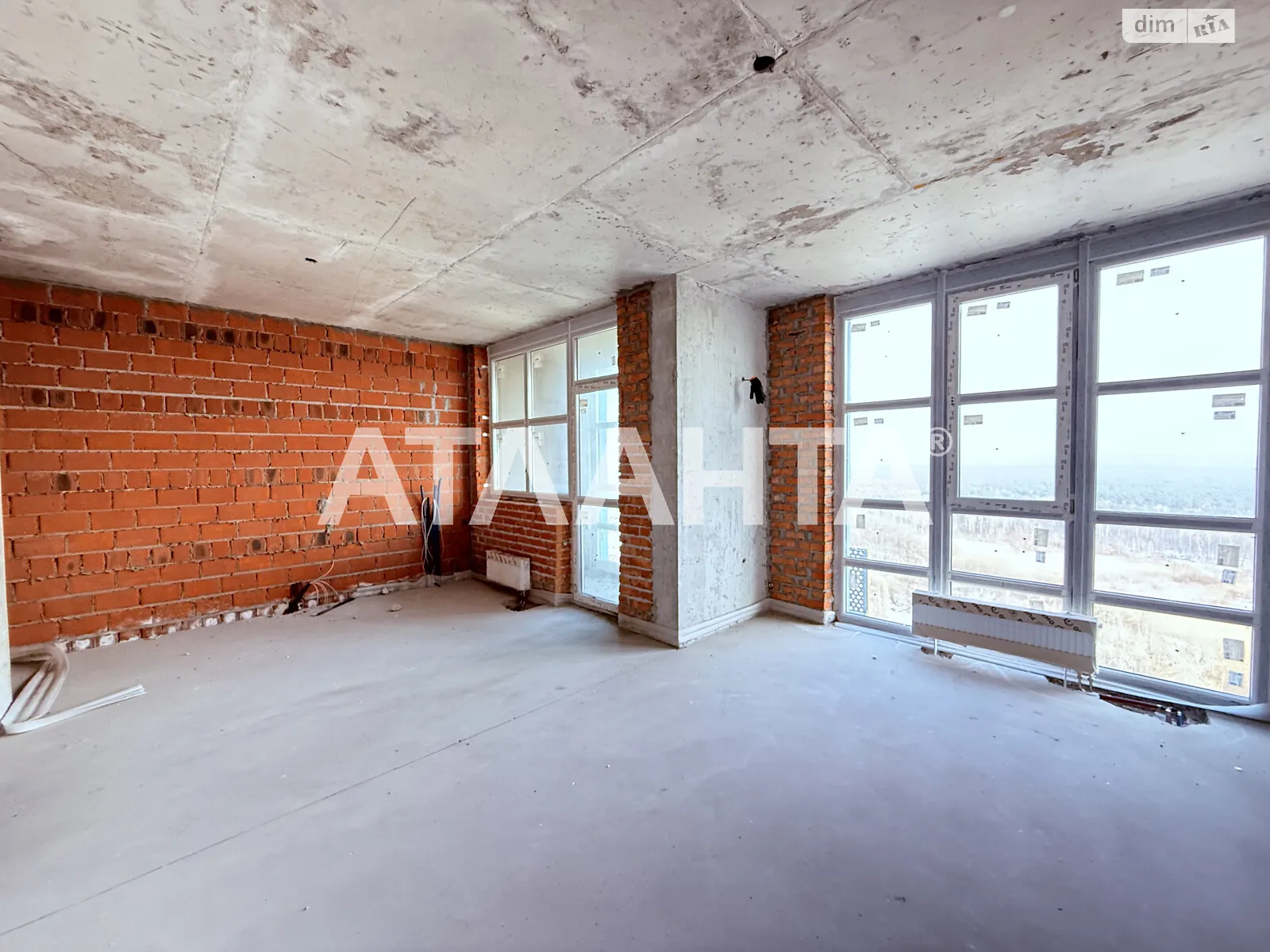Продается 4-комнатная квартира 131.24 кв. м в Киеве, ул. Крайняя, 1 - фото 1