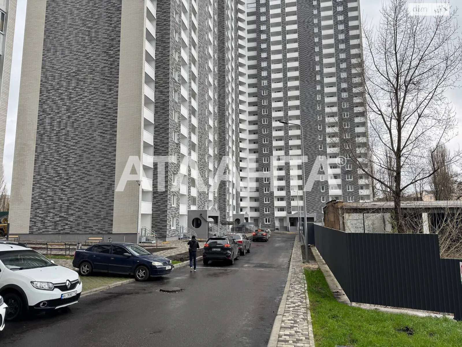 Продається 1-кімнатна квартира 43 кв. м у Києві, вул. Коноплянська, 22А - фото 1