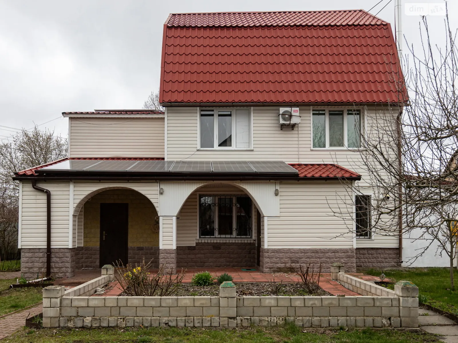 Продается дом на 3 этажа 146.1 кв. м с балконом, цена: 145000 $ - фото 1