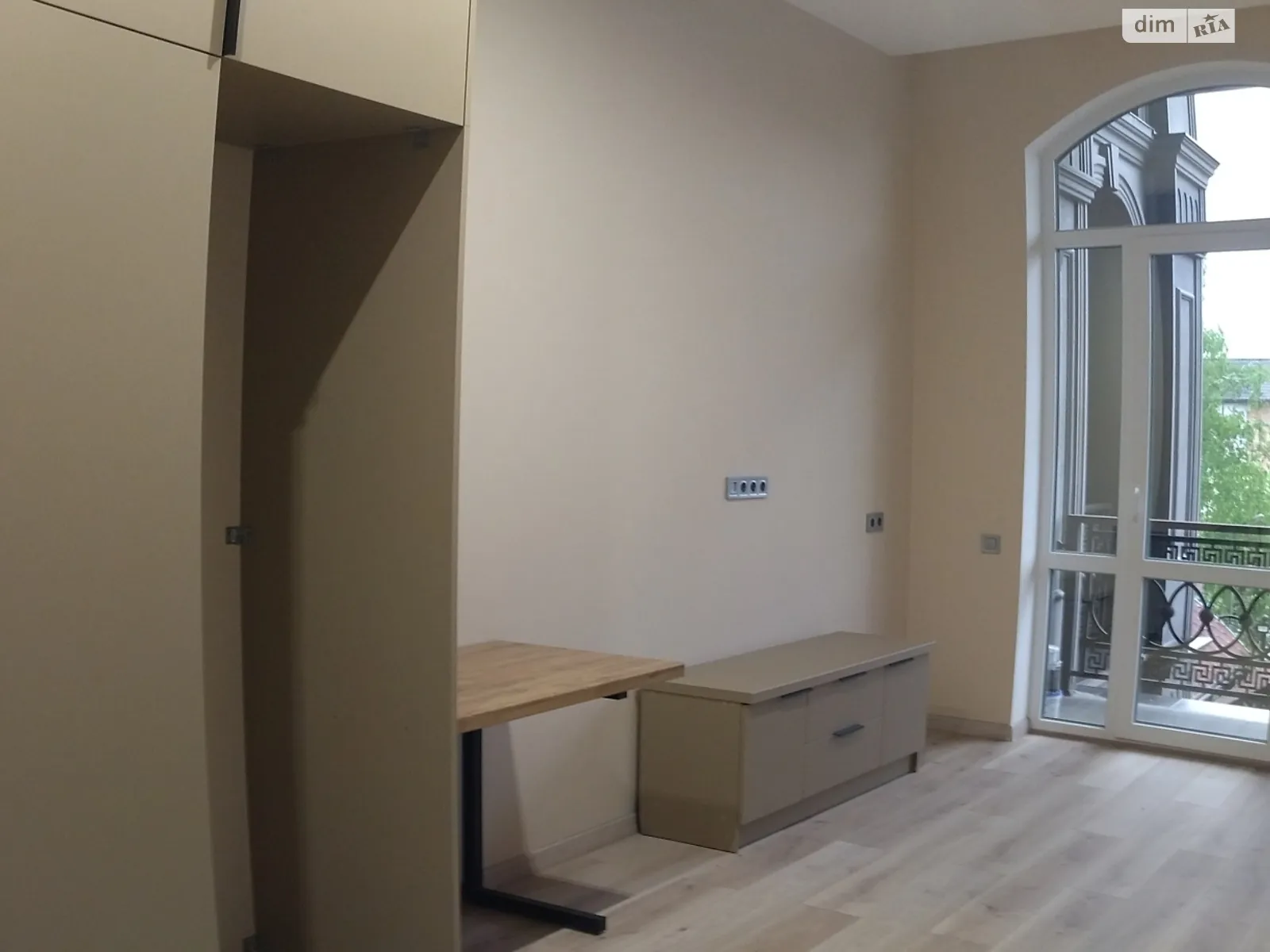 Продается объект сферы услуг 38.7 кв. м в 7-этажном здании, цена: 55000 $ - фото 1