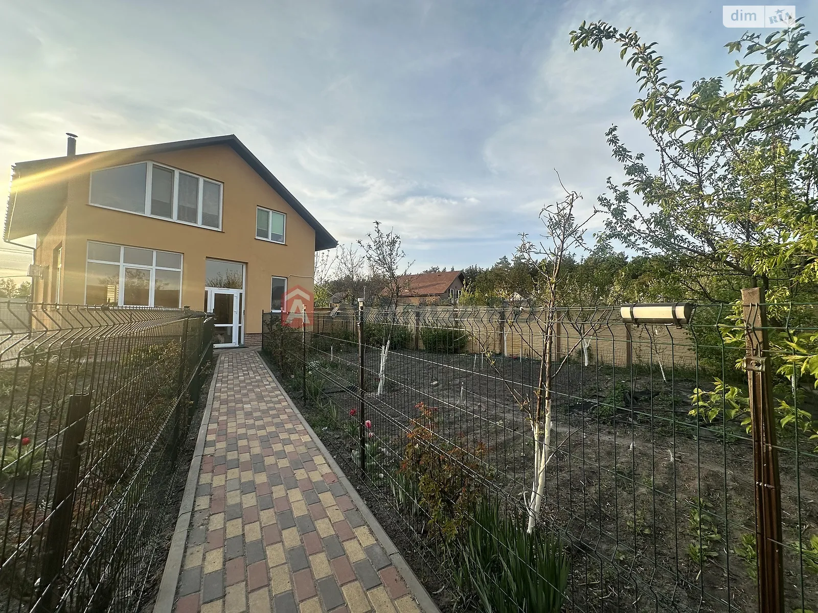 Продається будинок 2 поверховий 160 кв. м з подвалом, цена: 165000 $ - фото 1