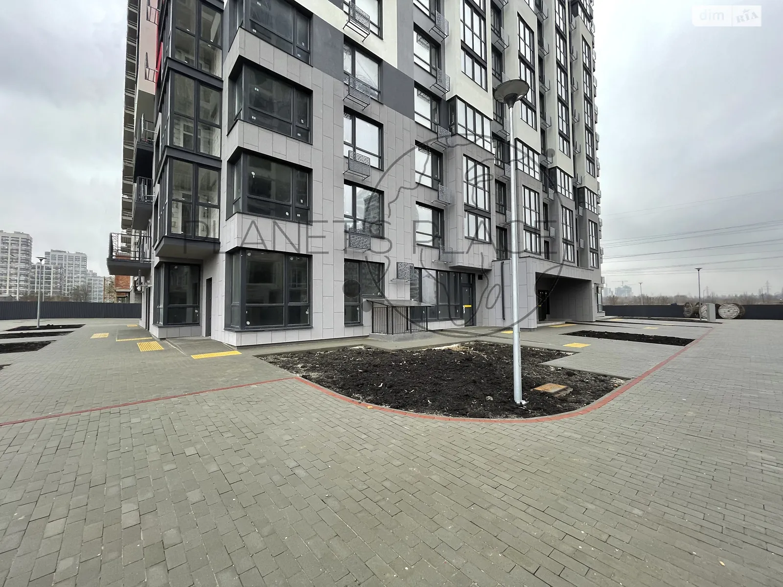 Продается 1-комнатная квартира 41 кв. м в Киеве, ул. Александра Олеся - фото 1