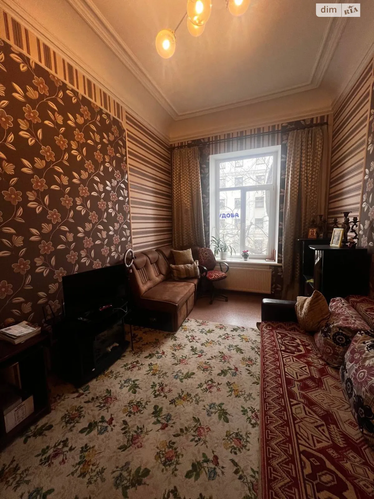 Продається 3-кімнатна квартира 180.8 кв. м у Одесі, вул. Осипова - фото 1