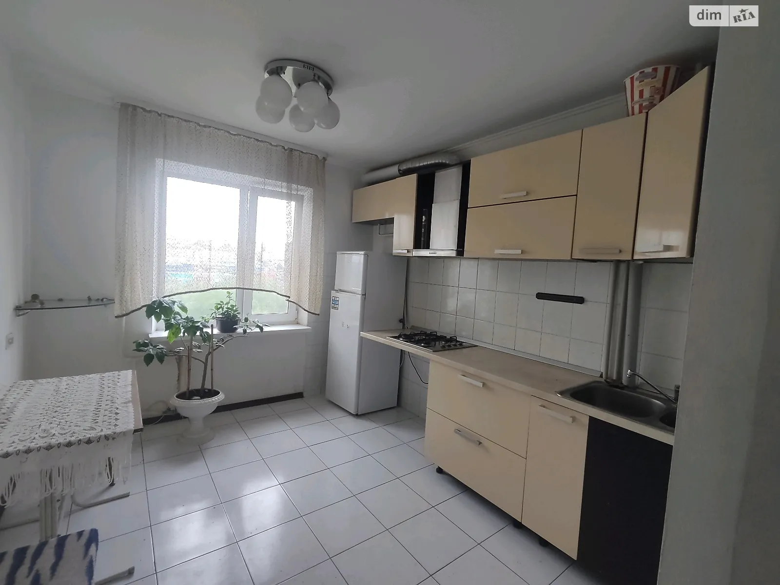 Продається 3-кімнатна квартира 67 кв. м у Хмельницькому, вул. Прибузька, 6 - фото 1