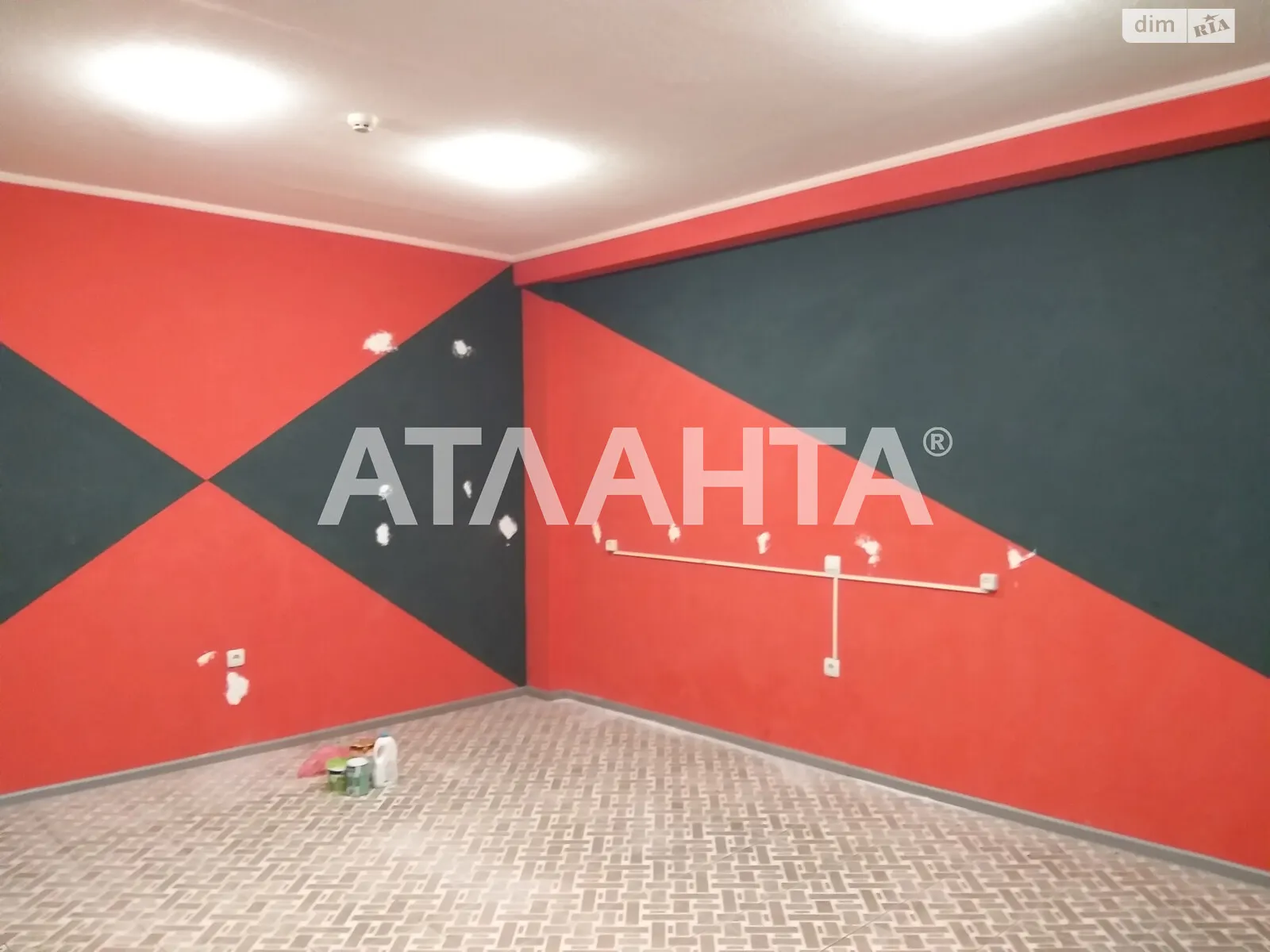 Продається об'єкт сфери послуг 69.2 кв. м в 3-поверховій будівлі, цена: 120000 $ - фото 1