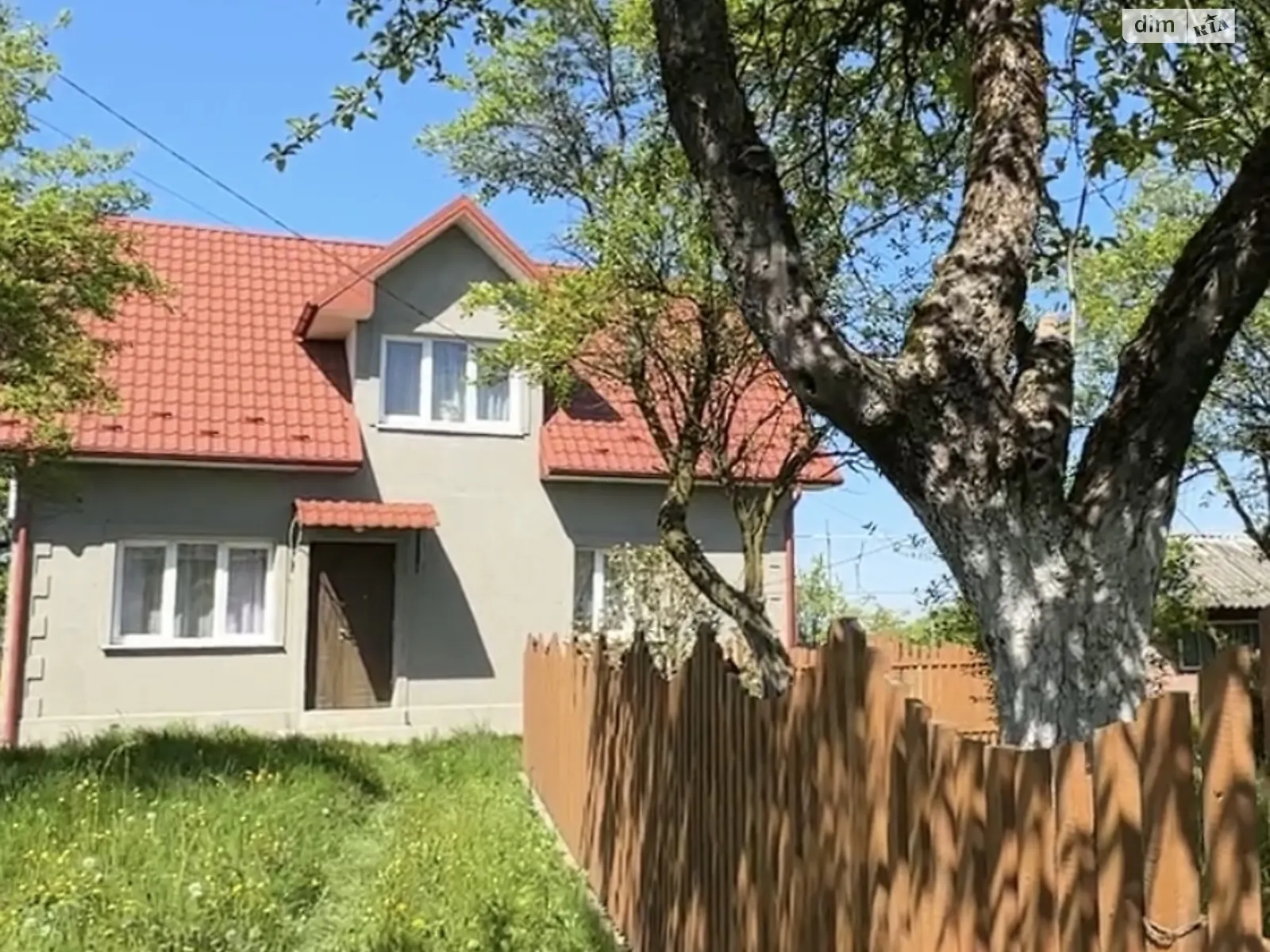Продается дом на 2 этажа 56.5 кв. м с гаражом, цена: 47000 $ - фото 1
