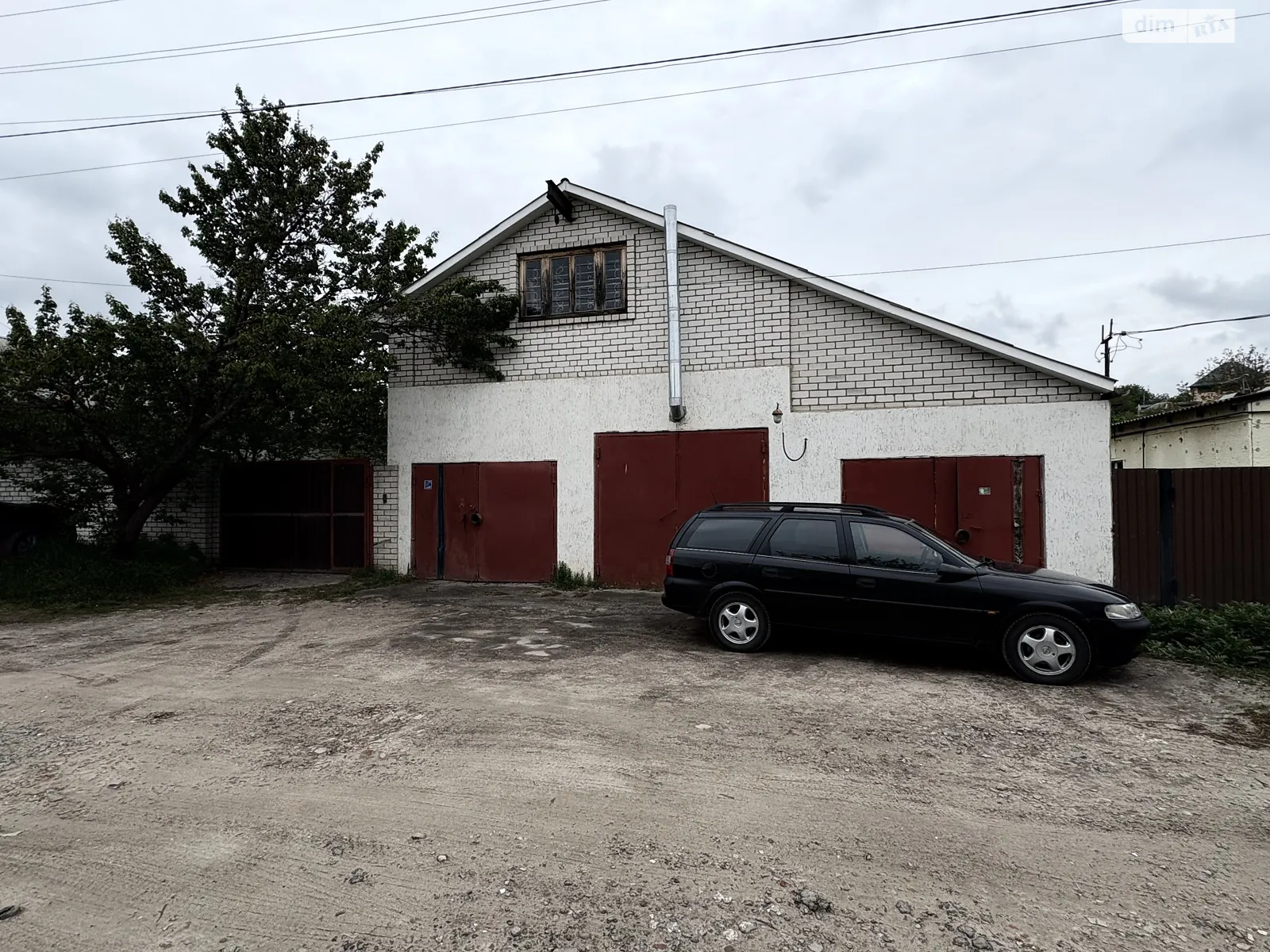 Продается дом на 2 этажа 280 кв. м с участком, цена: 99000 $ - фото 1