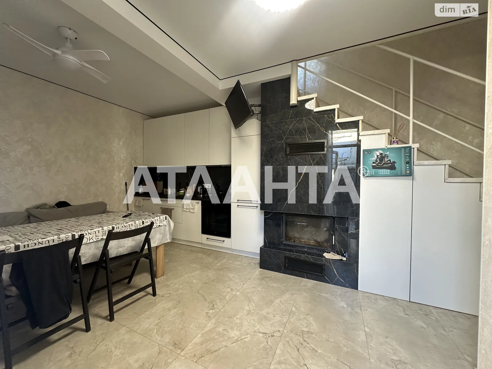 Продается дом на 2 этажа 30 кв. м с гаражом, цена: 69000 $ - фото 1