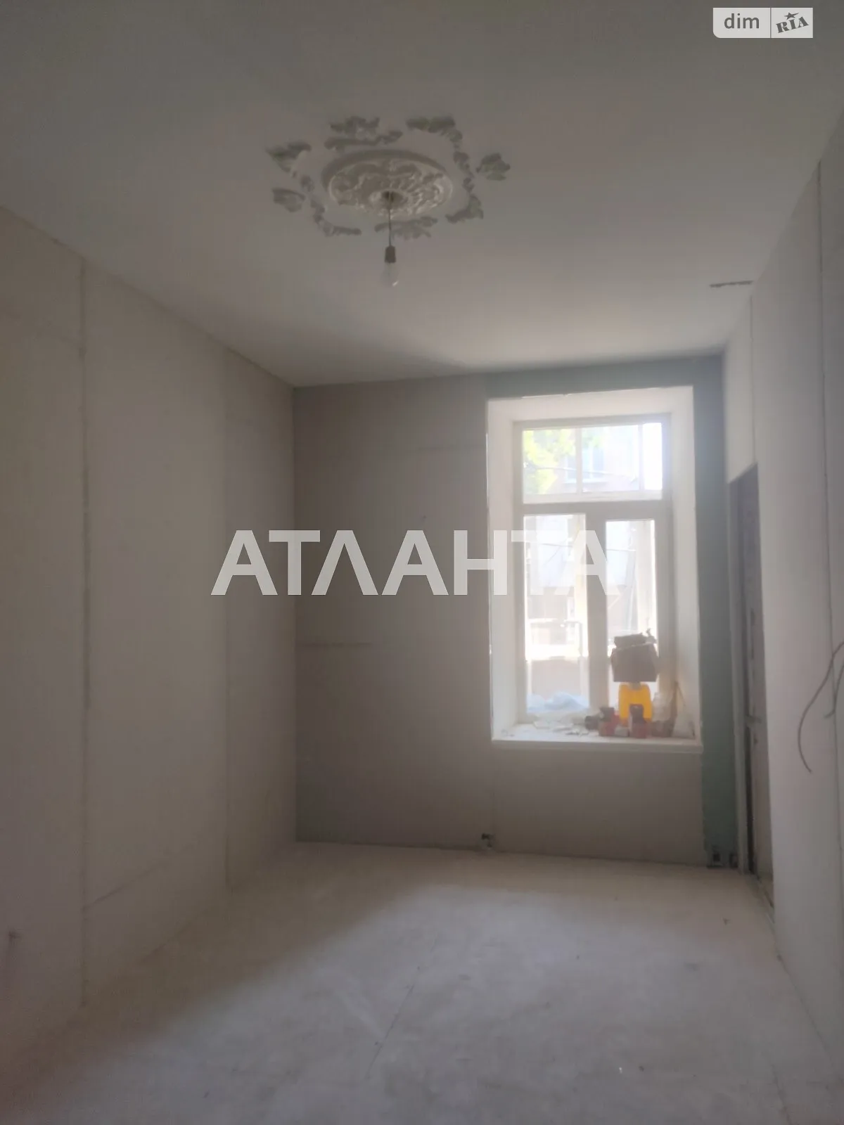 Продается 4-комнатная квартира 73 кв. м в Одессе, ул. Успенская - фото 1