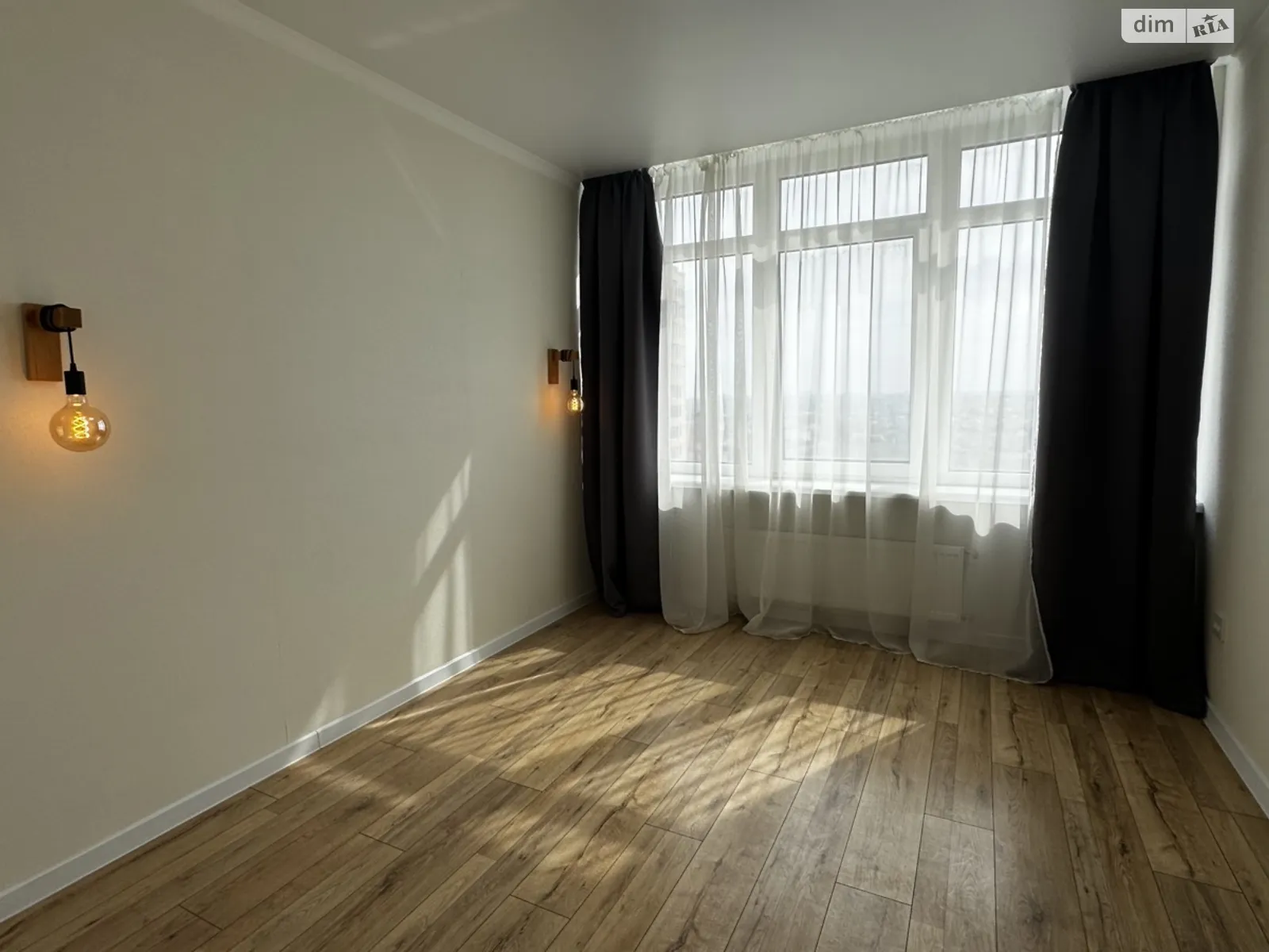 Продається 2-кімнатна квартира 42 кв. м у Лиманці, вул. Перлинна, 8 - фото 1