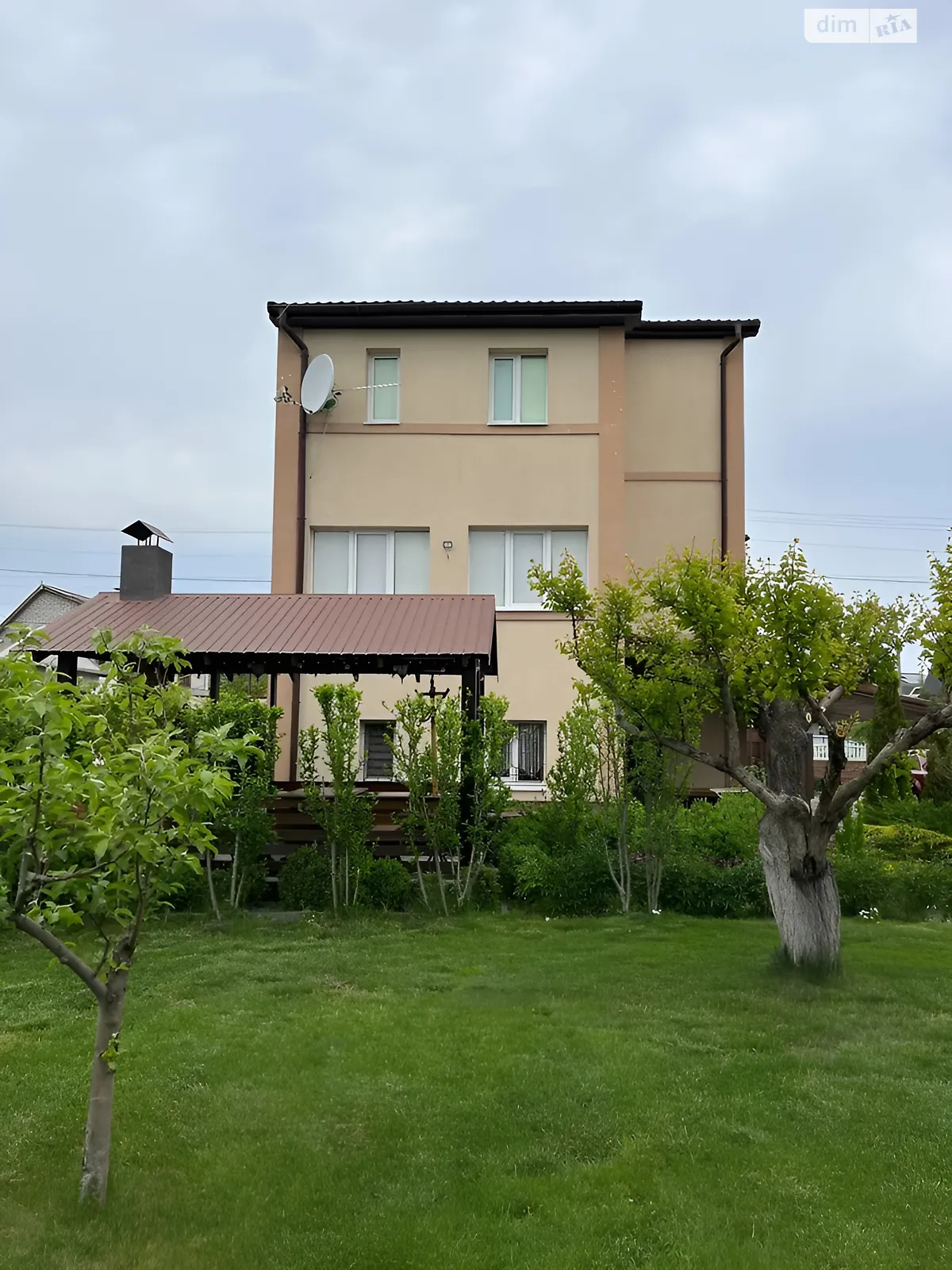 Продається будинок 3 поверховий 108.1 кв. м з гаражем, цена: 79900 $ - фото 1
