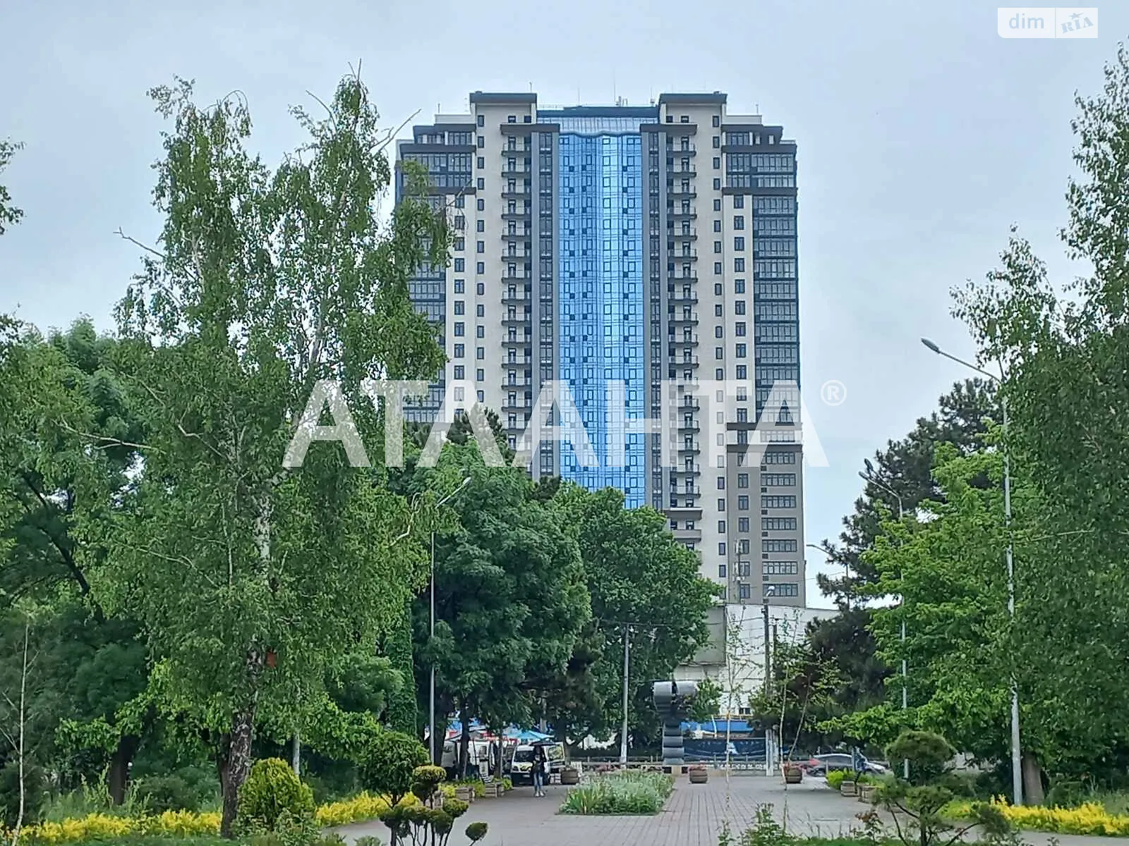 Продается 1-комнатная квартира 65 кв. м в Одессе, просп. Шевченко - фото 1