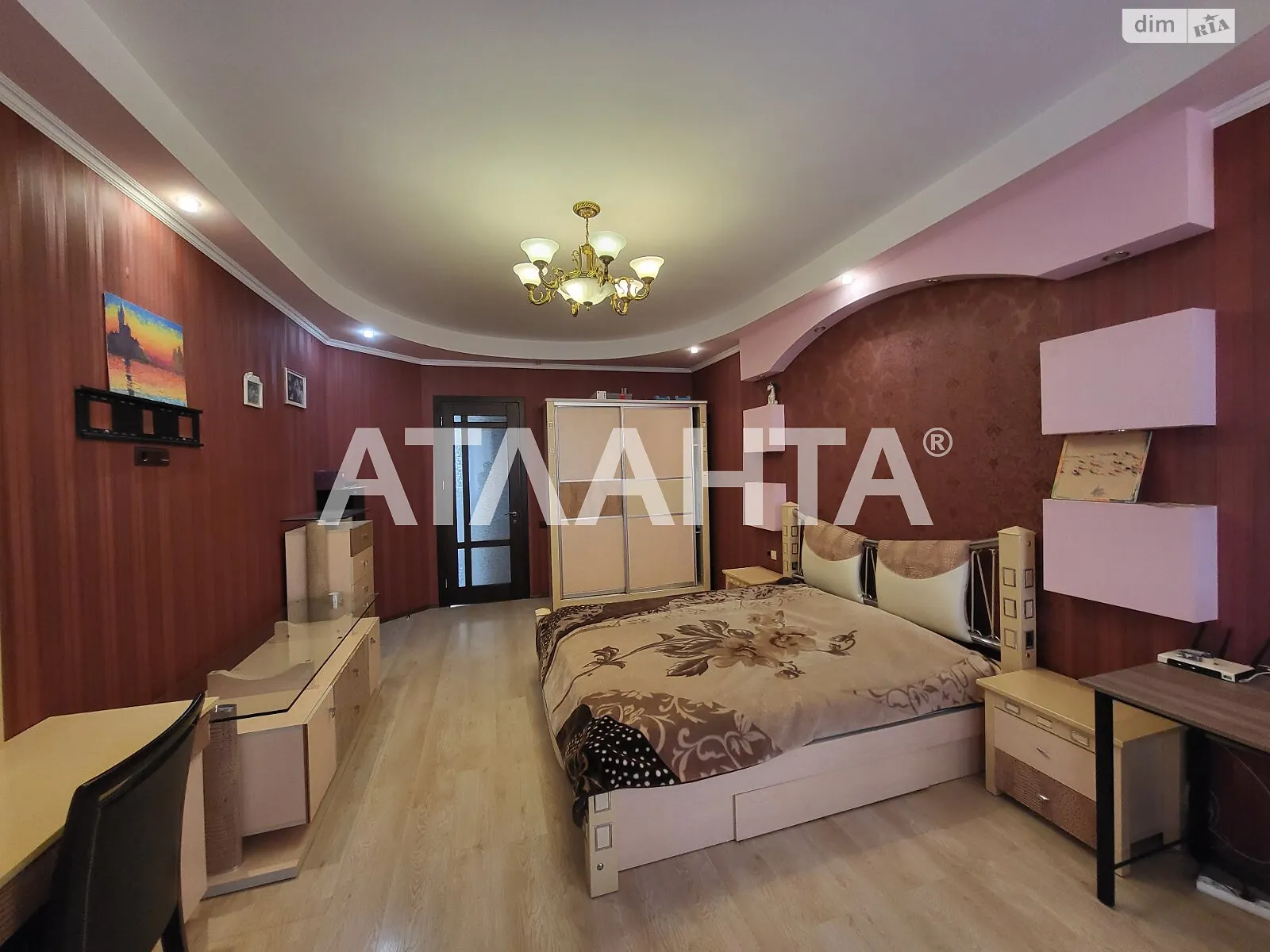 Продається 3-кімнатна квартира 155 кв. м у Одесі, вул. Левітана - фото 1