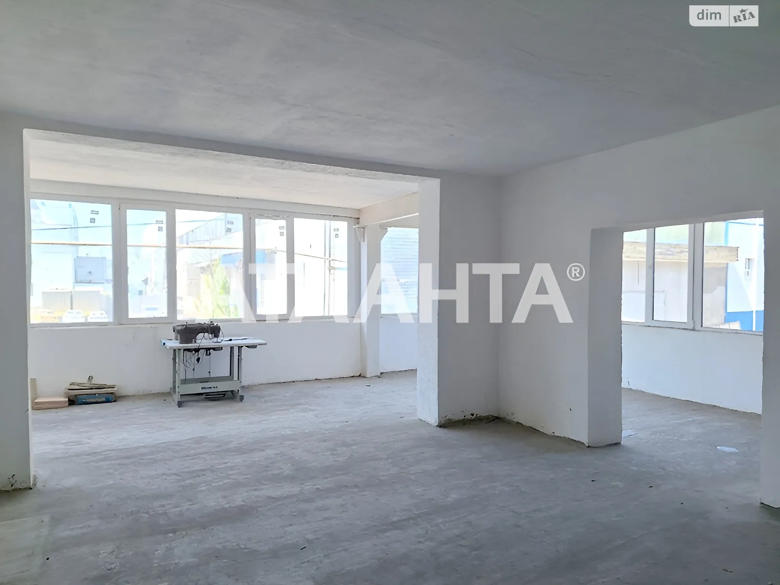 Продається офіс 1500 кв. м в бізнес-центрі, цена: 150000 $ - фото 1