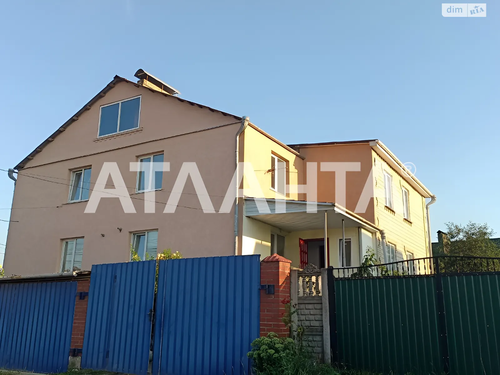 Продається частина будинку 213.3 кв. м з ділянкою, цена: 85000 $ - фото 1